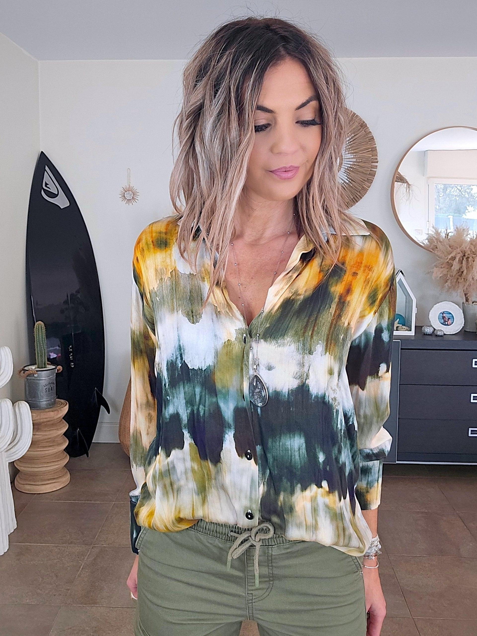 Chemise tie and dye kaki et jaune - 𝐌𝐚𝐫𝐢𝐧𝐚𝟒𝟒𝐟𝐚𝐦𝐢𝐥𝐲