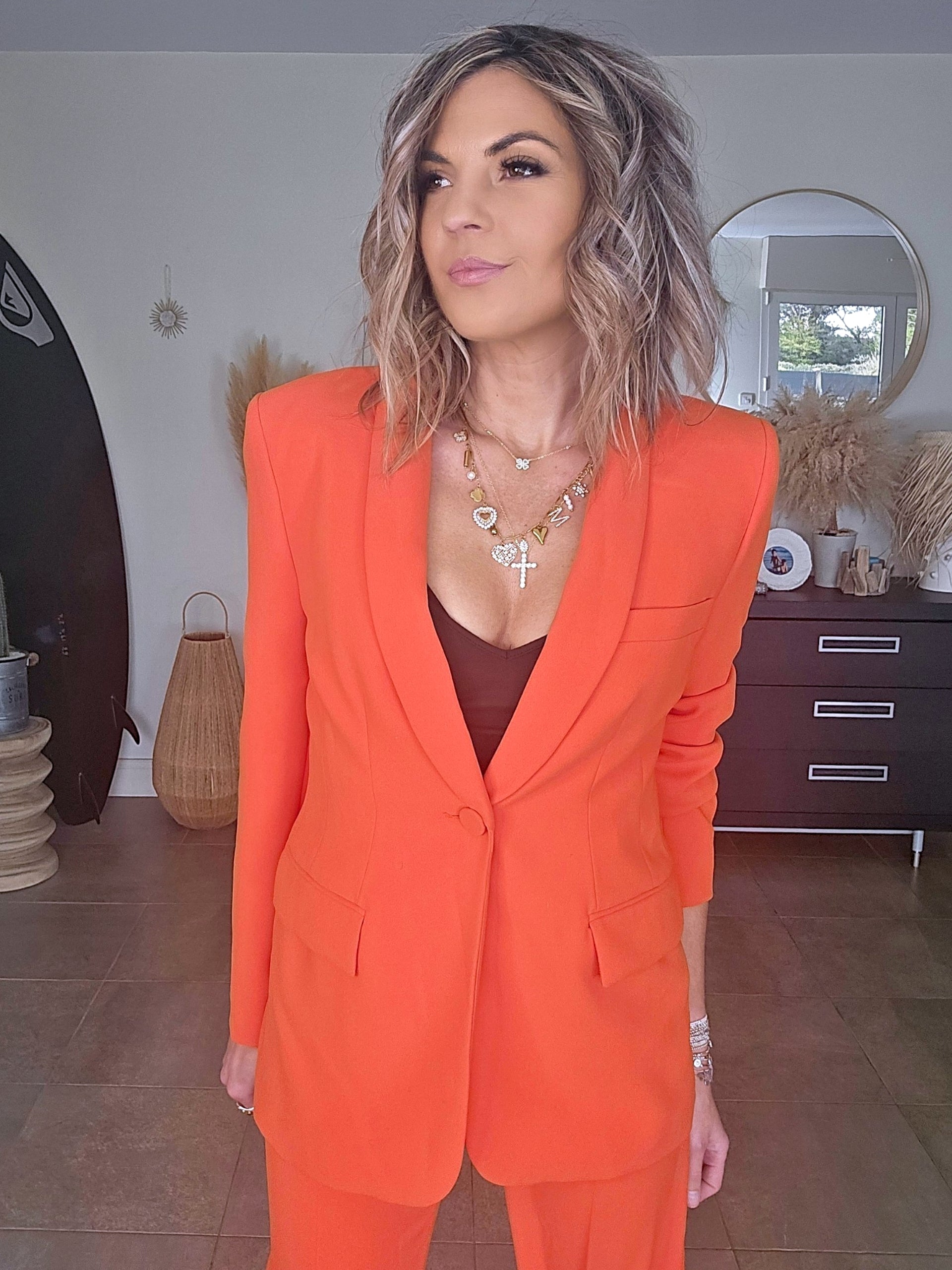Veste chic orange - 𝐌𝐚𝐫𝐢𝐧𝐚𝟒𝟒𝐟𝐚𝐦𝐢𝐥𝐲