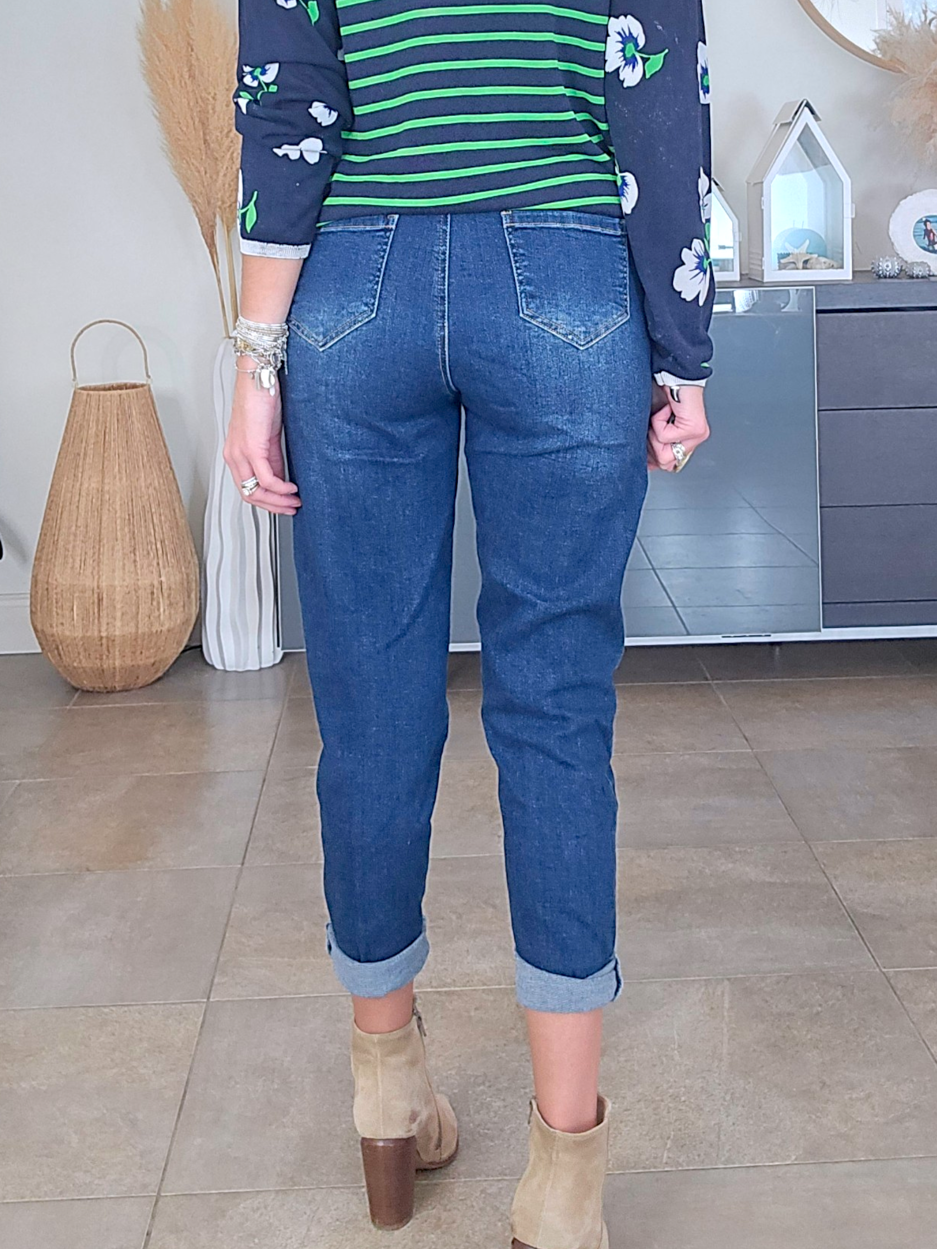 Jean jeeging bleu brut délavé - 𝐌𝐚𝐫𝐢𝐧𝐚𝟒𝟒𝐟𝐚𝐦𝐢𝐥𝐲