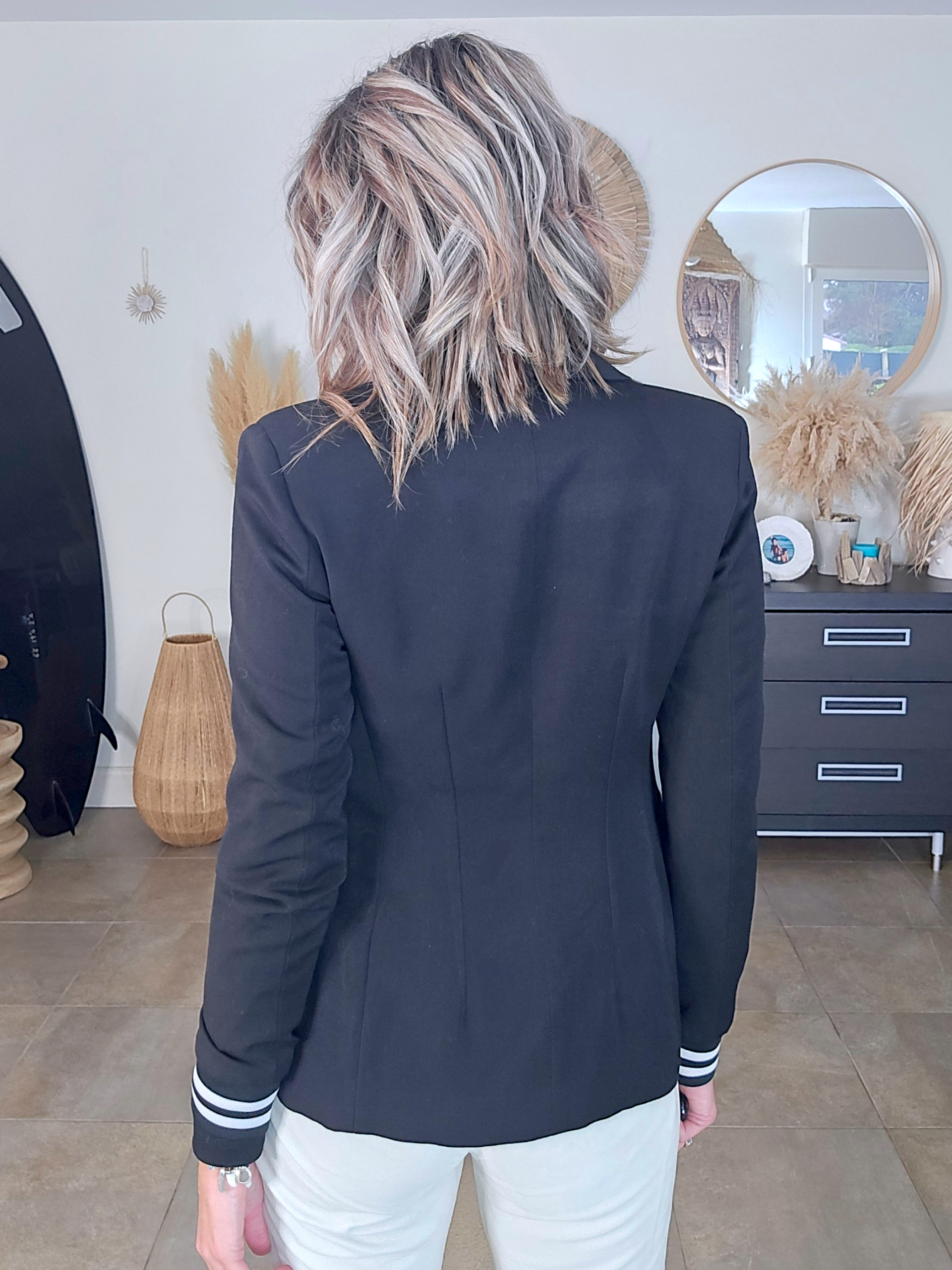 Veste cintrée noire à poignets sweat - 𝐌𝐚𝐫𝐢𝐧𝐚𝟒𝟒𝐟𝐚𝐦𝐢𝐥𝐲
