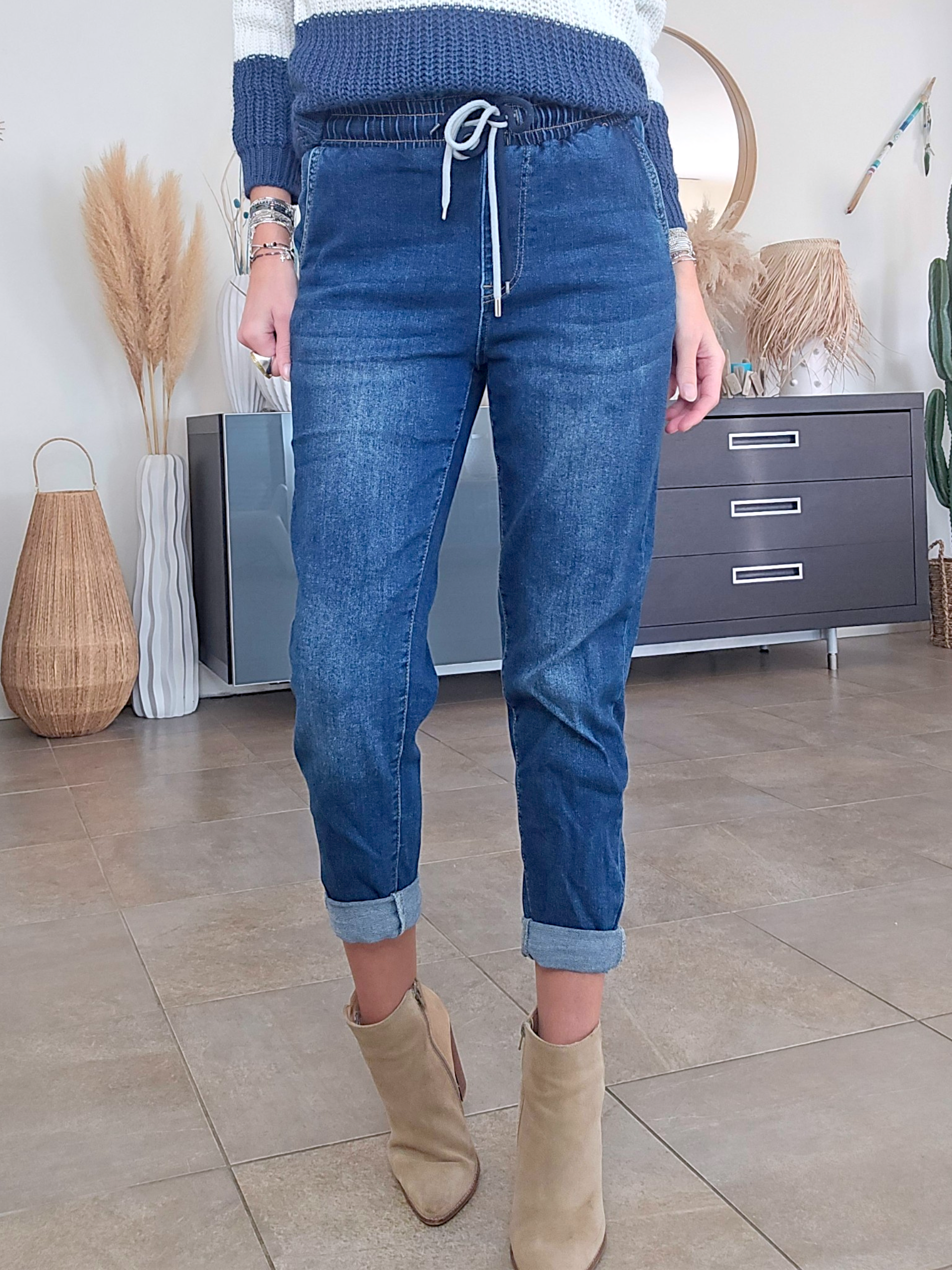 Jean jeeging bleu brut délavé - 𝐌𝐚𝐫𝐢𝐧𝐚𝟒𝟒𝐟𝐚𝐦𝐢𝐥𝐲