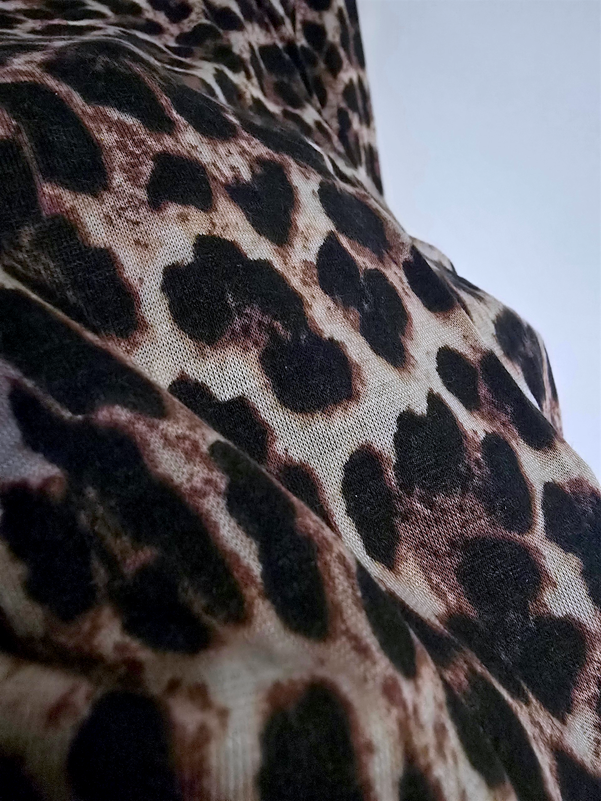 Sous-pull léopard cachemire - 𝐌𝐚𝐫𝐢𝐧𝐚𝟒𝟒𝐟𝐚𝐦𝐢𝐥𝐲