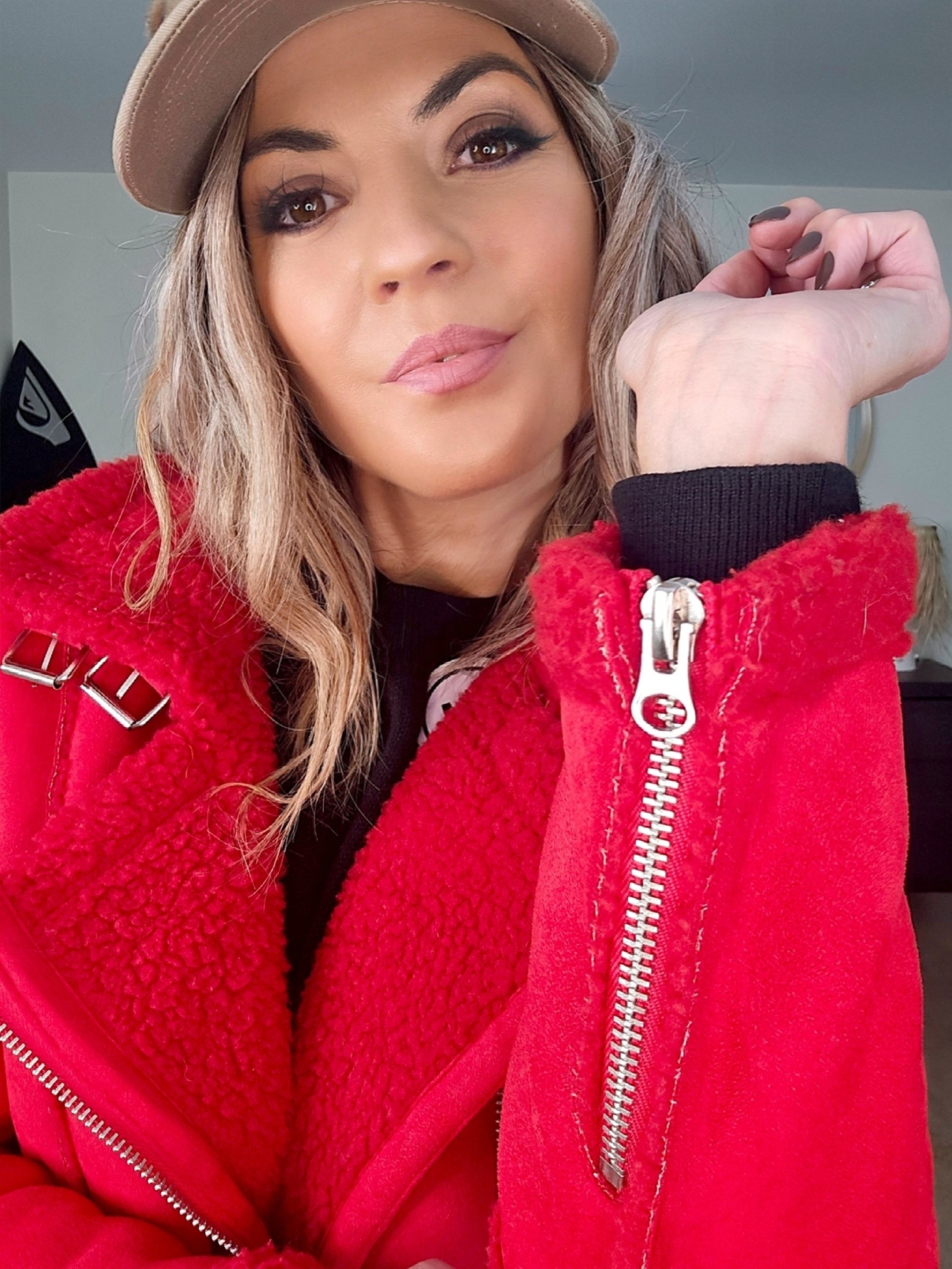 Perfecto rouge fausse fourrure