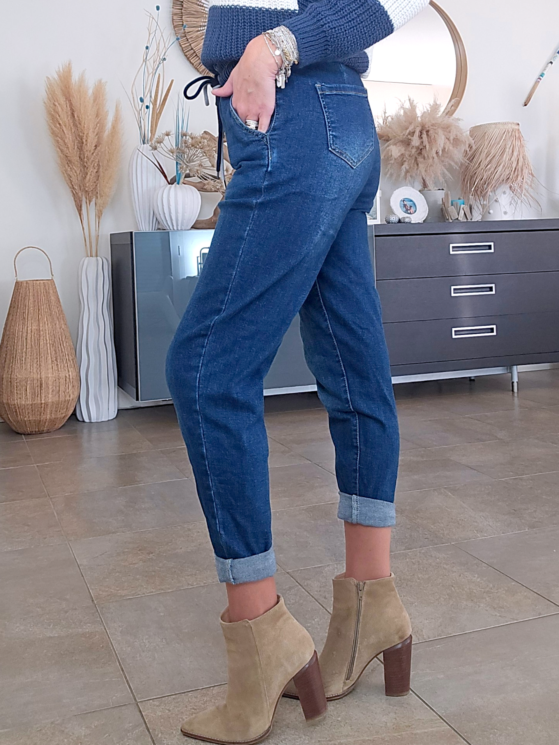 Jean jeeging bleu brut délavé - 𝐌𝐚𝐫𝐢𝐧𝐚𝟒𝟒𝐟𝐚𝐦𝐢𝐥𝐲