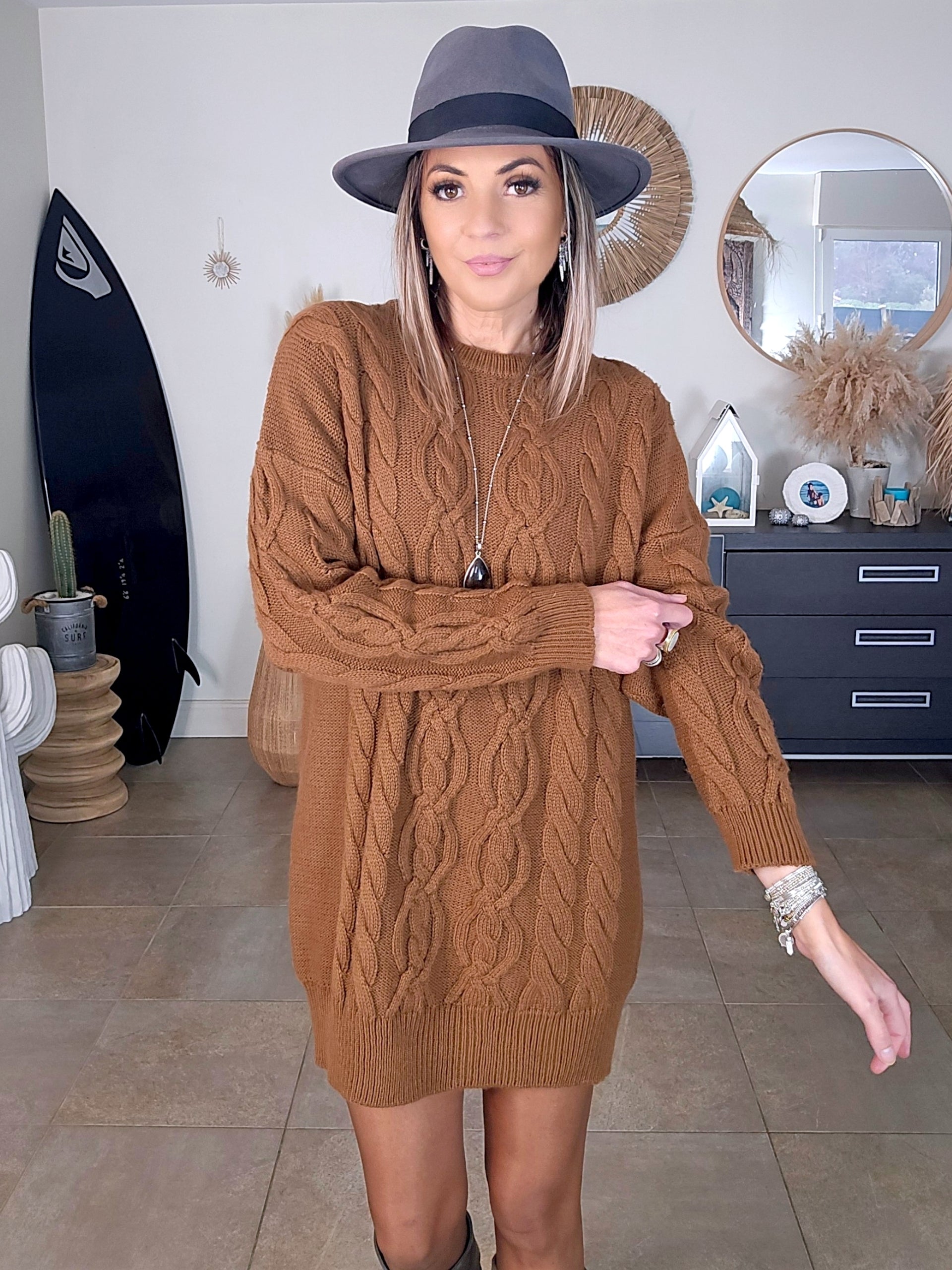 Robe pull de couleur tabac - 𝐌𝐚𝐫𝐢𝐧𝐚𝟒𝟒𝐟𝐚𝐦𝐢𝐥𝐲