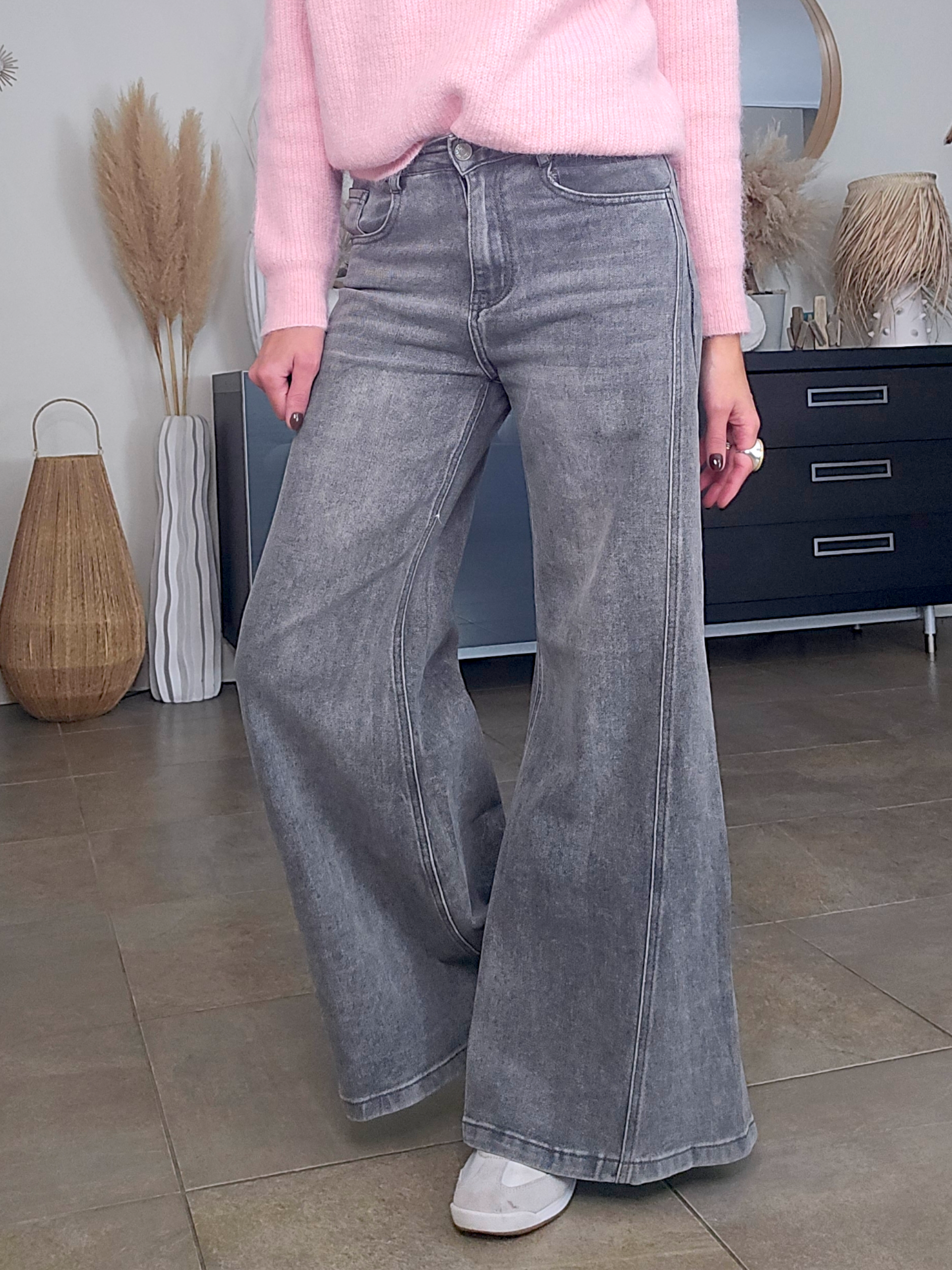 Jean bootcut gris delavé - 𝐌𝐚𝐫𝐢𝐧𝐚𝟒𝟒𝐟𝐚𝐦𝐢𝐥𝐲