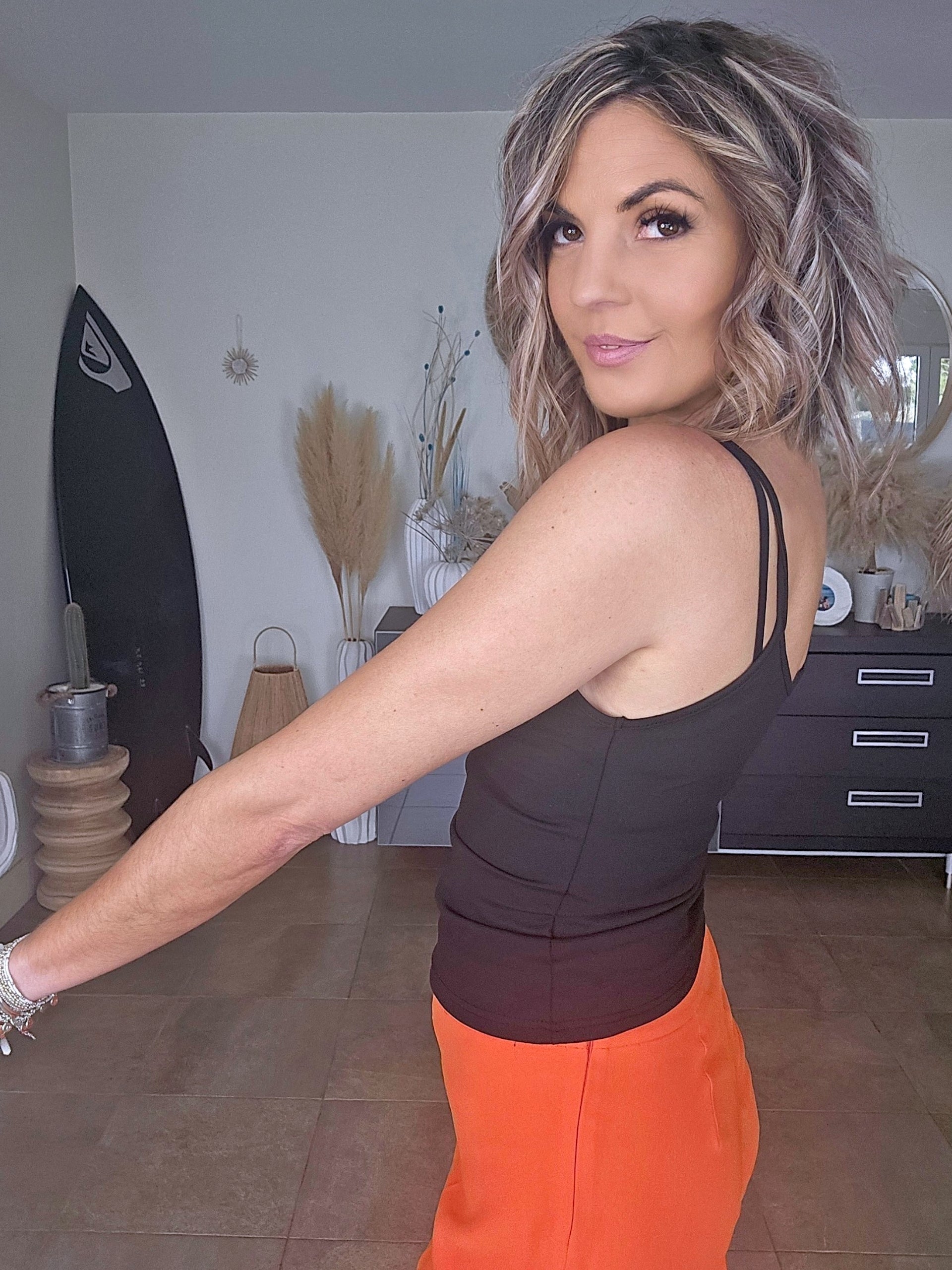Débardeur noir en lycra - 𝐌𝐚𝐫𝐢𝐧𝐚𝟒𝟒𝐟𝐚𝐦𝐢𝐥𝐲