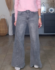 Jean bootcut gris delavé - 𝐌𝐚𝐫𝐢𝐧𝐚𝟒𝟒𝐟𝐚𝐦𝐢𝐥𝐲