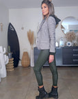 Pantalon slim huilé vert kaki - 𝐌𝐚𝐫𝐢𝐧𝐚𝟒𝟒𝐟𝐚𝐦𝐢𝐥𝐲