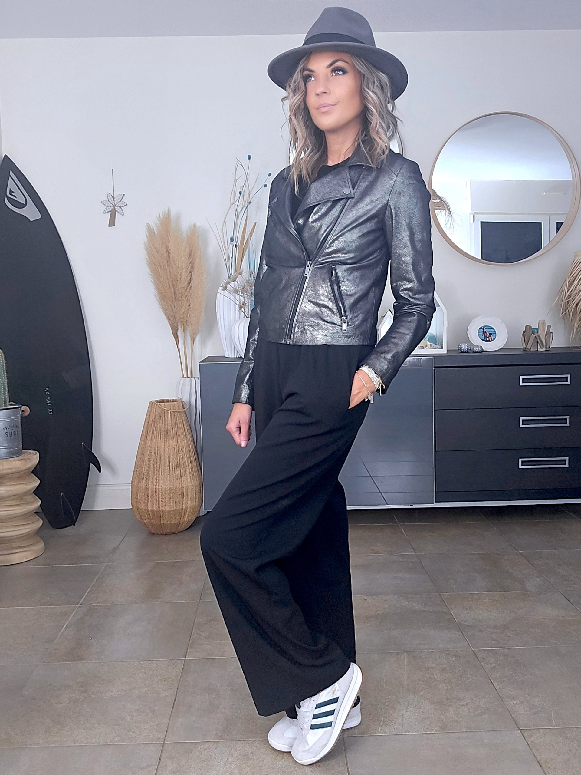 Perfecto cuir noir argenté