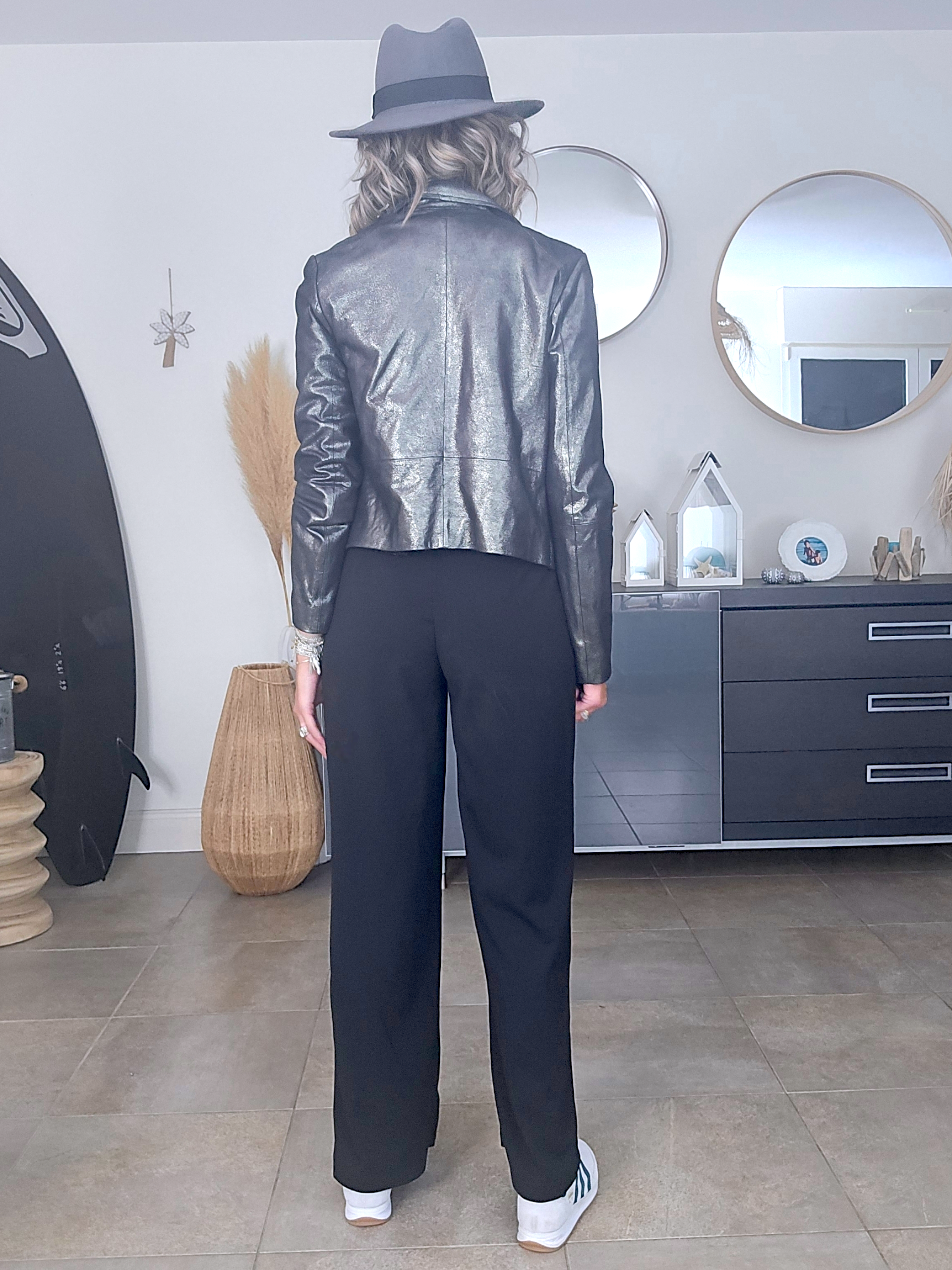 Perfecto cuir noir argenté