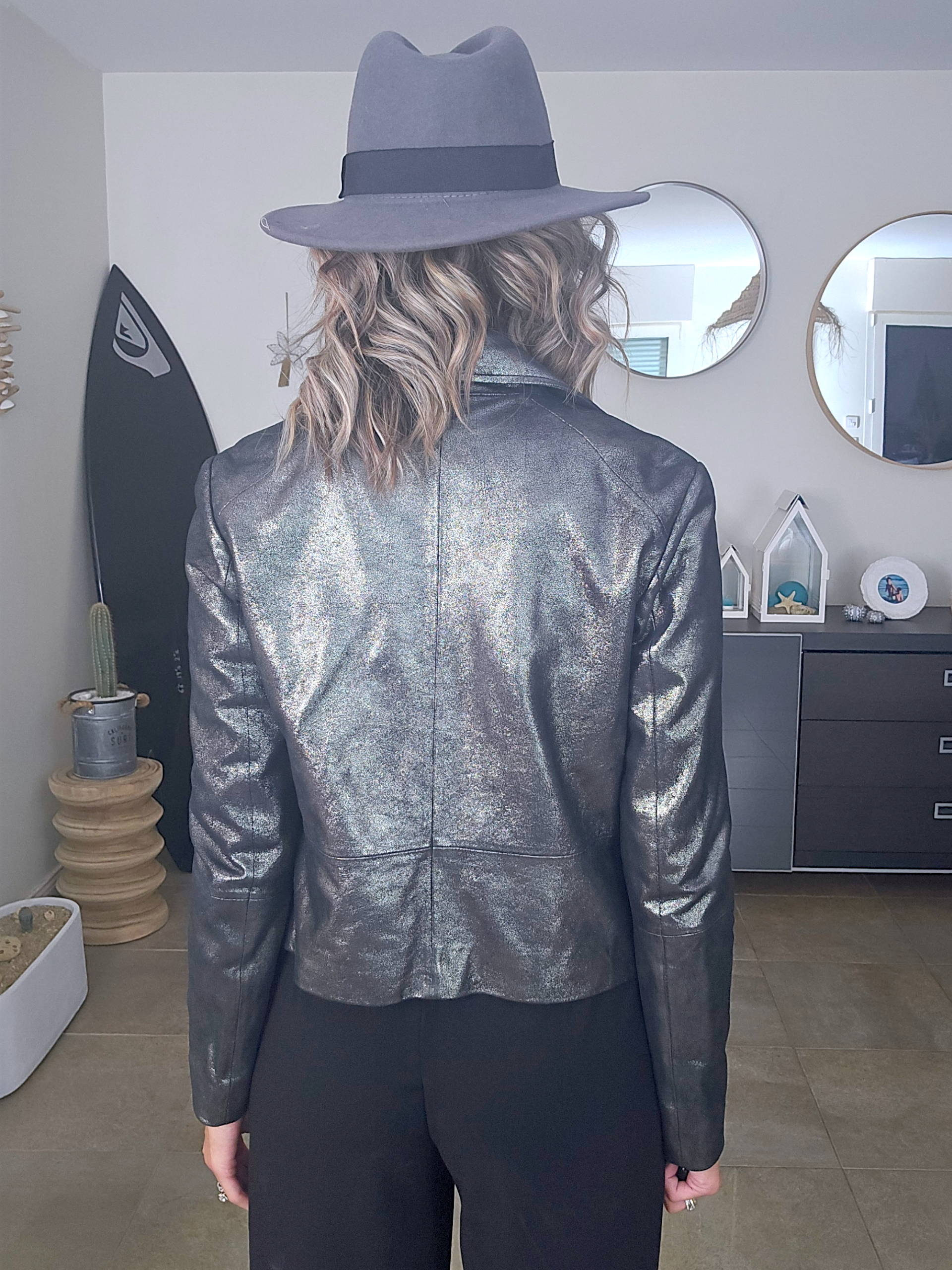 Perfecto cuir noir argenté