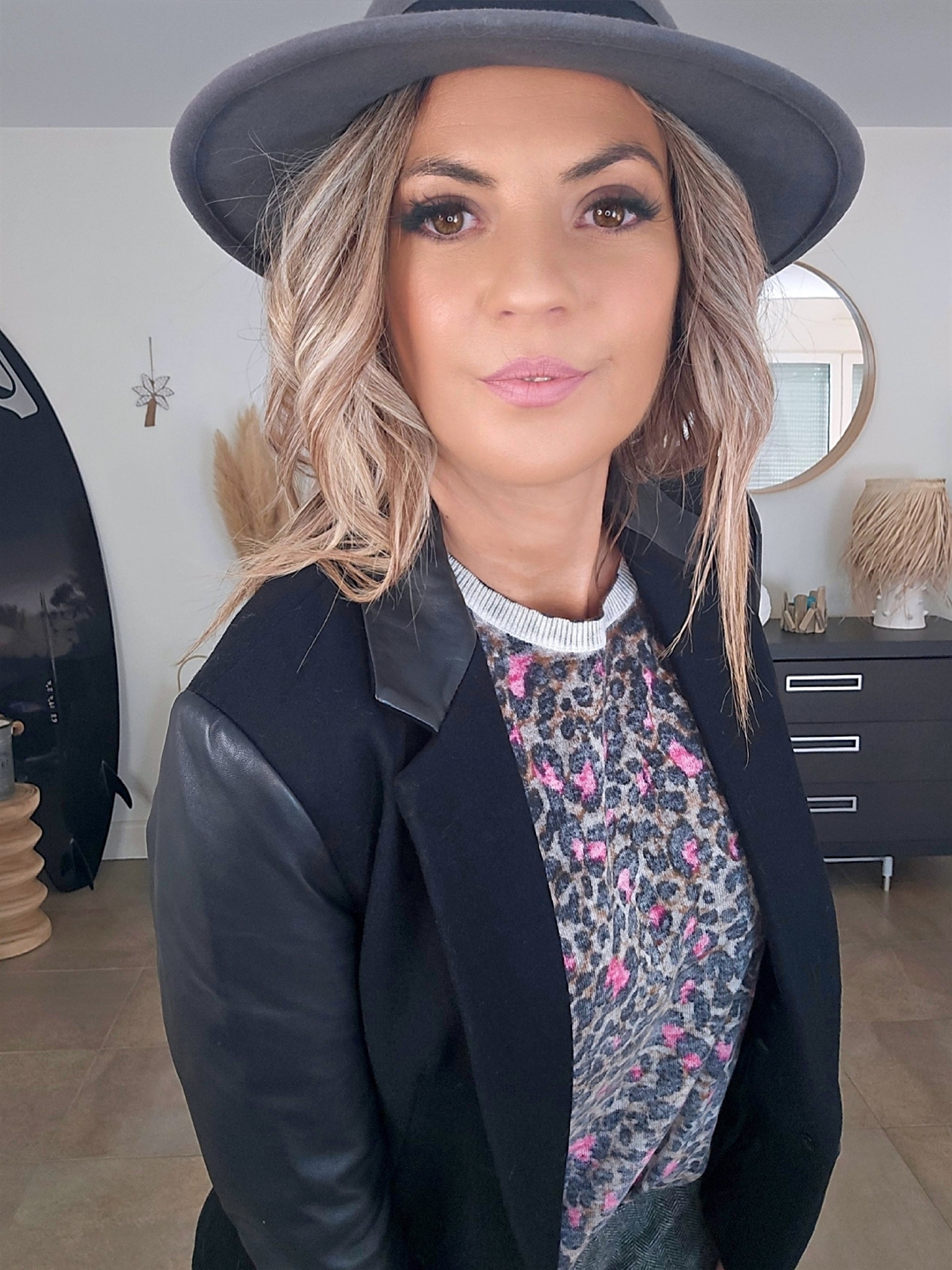 Veste noire bi-matière laine et cuir