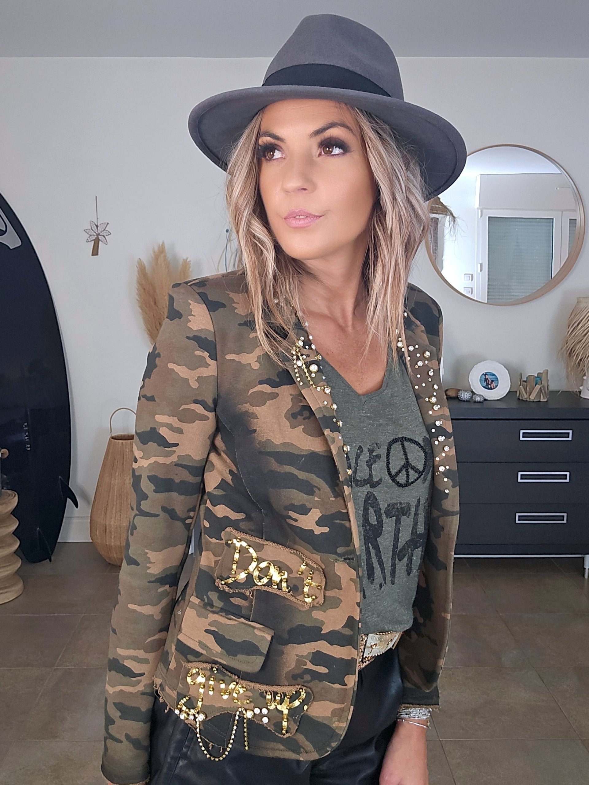 Veste cintrée camouflage kaki