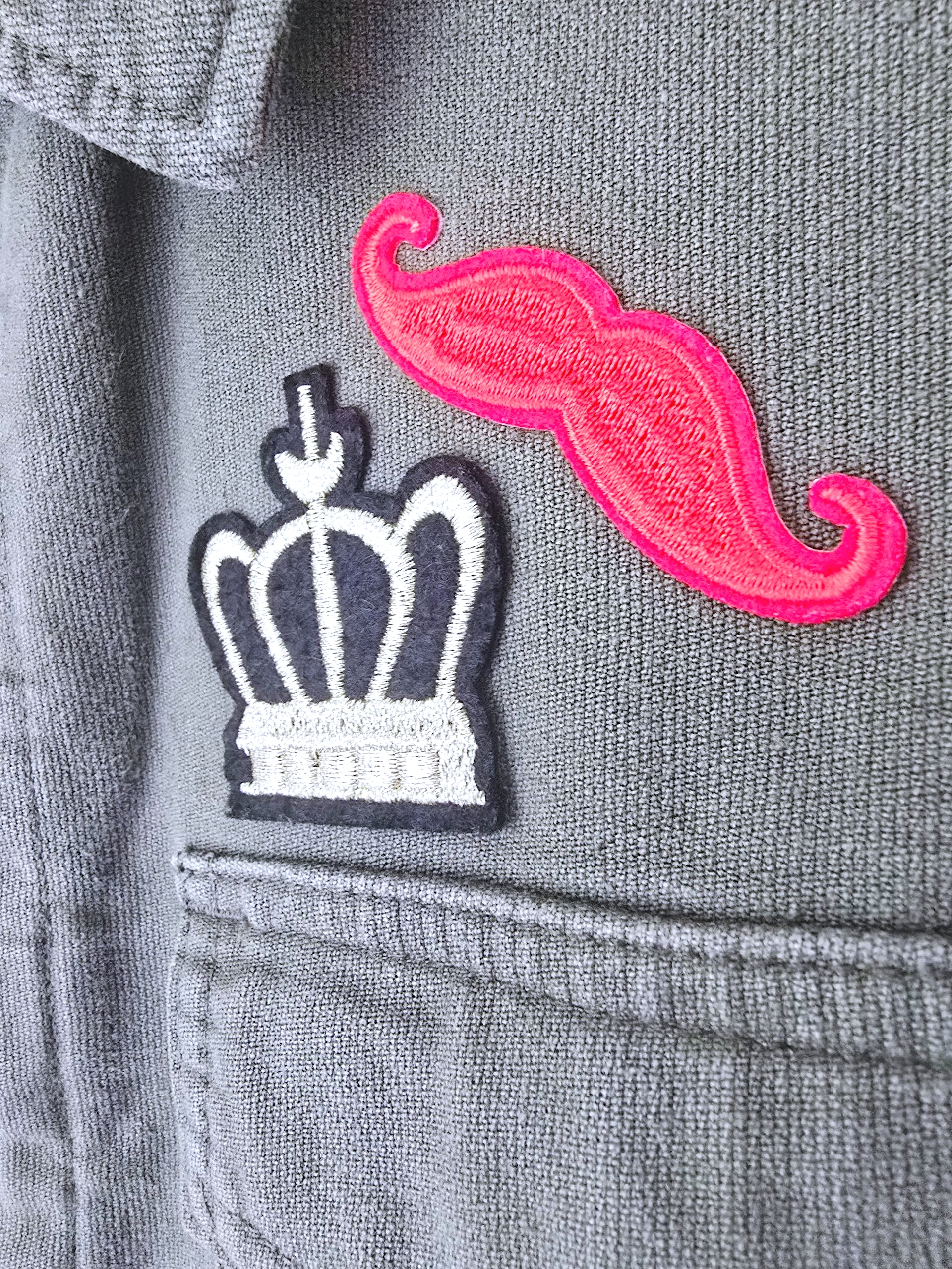 Saharienne créateur peinte à la main