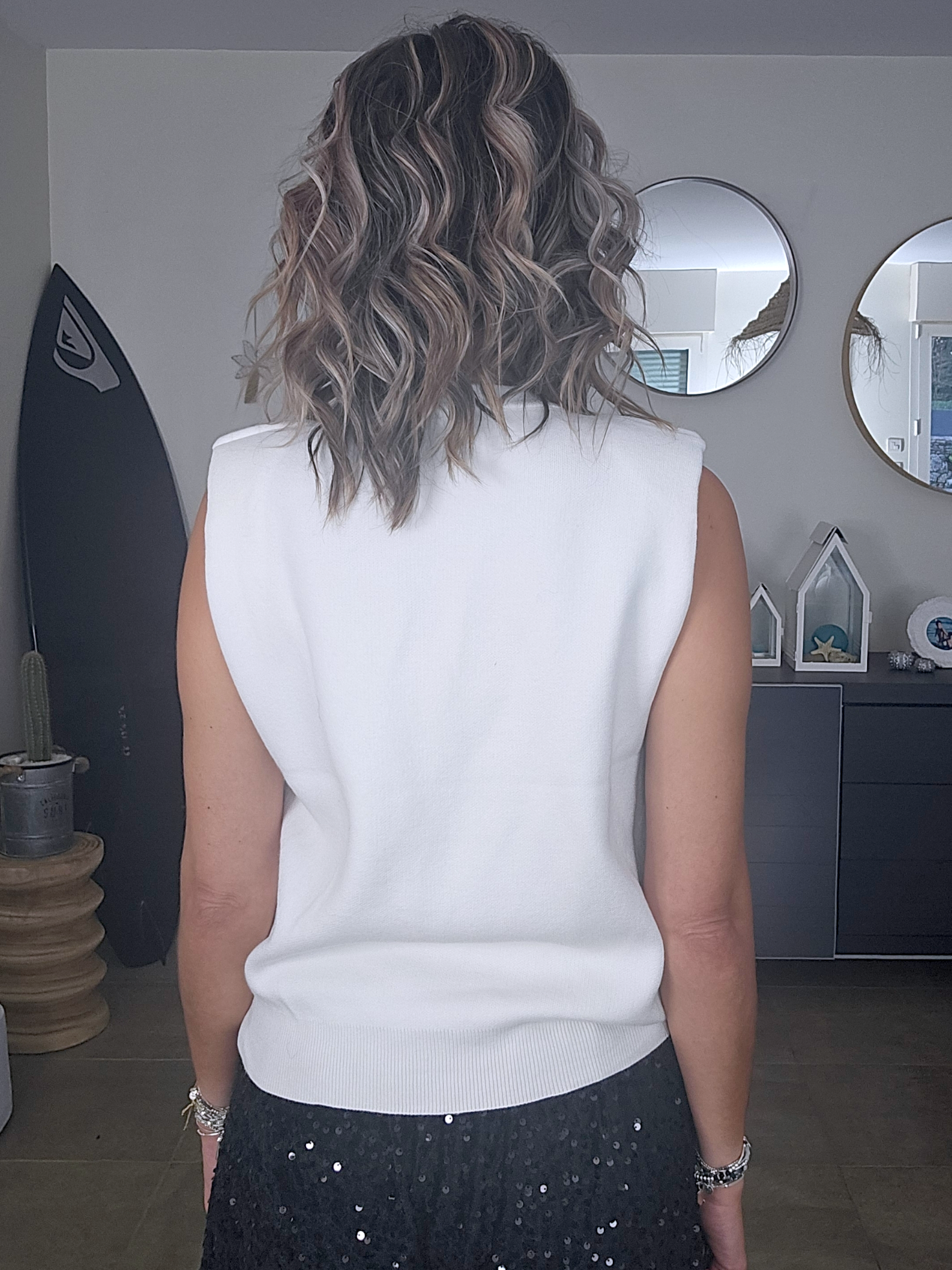 Pull blanc visage - 𝐌𝐚𝐫𝐢𝐧𝐚𝟒𝟒𝐟𝐚𝐦𝐢𝐥𝐲