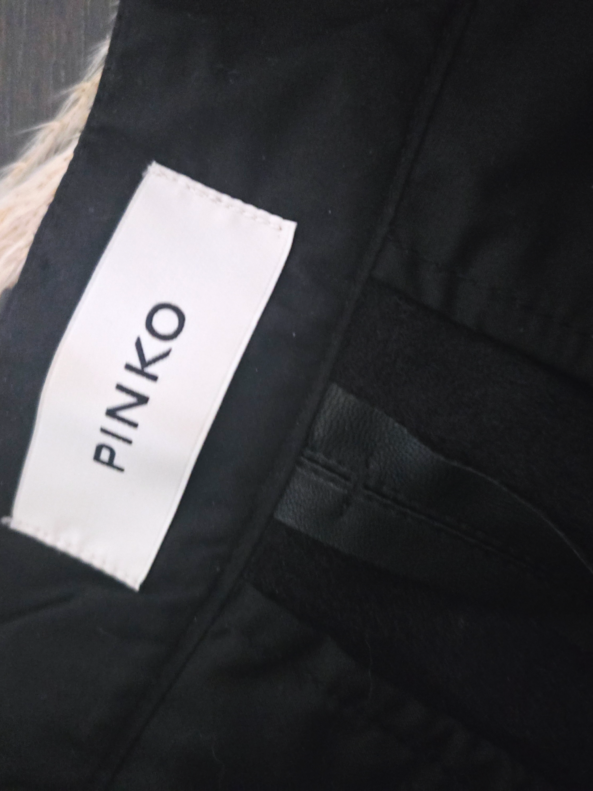 Short similicuir noir Pinko