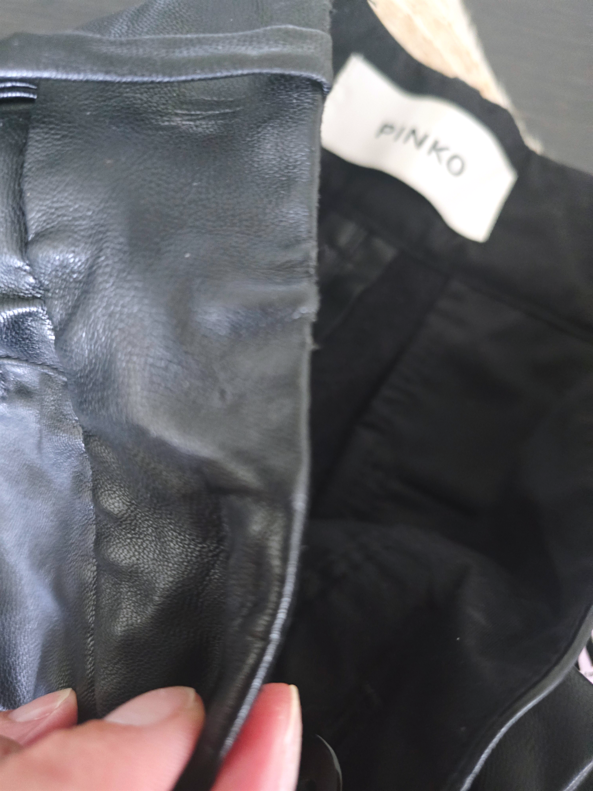 Short similicuir noir Pinko