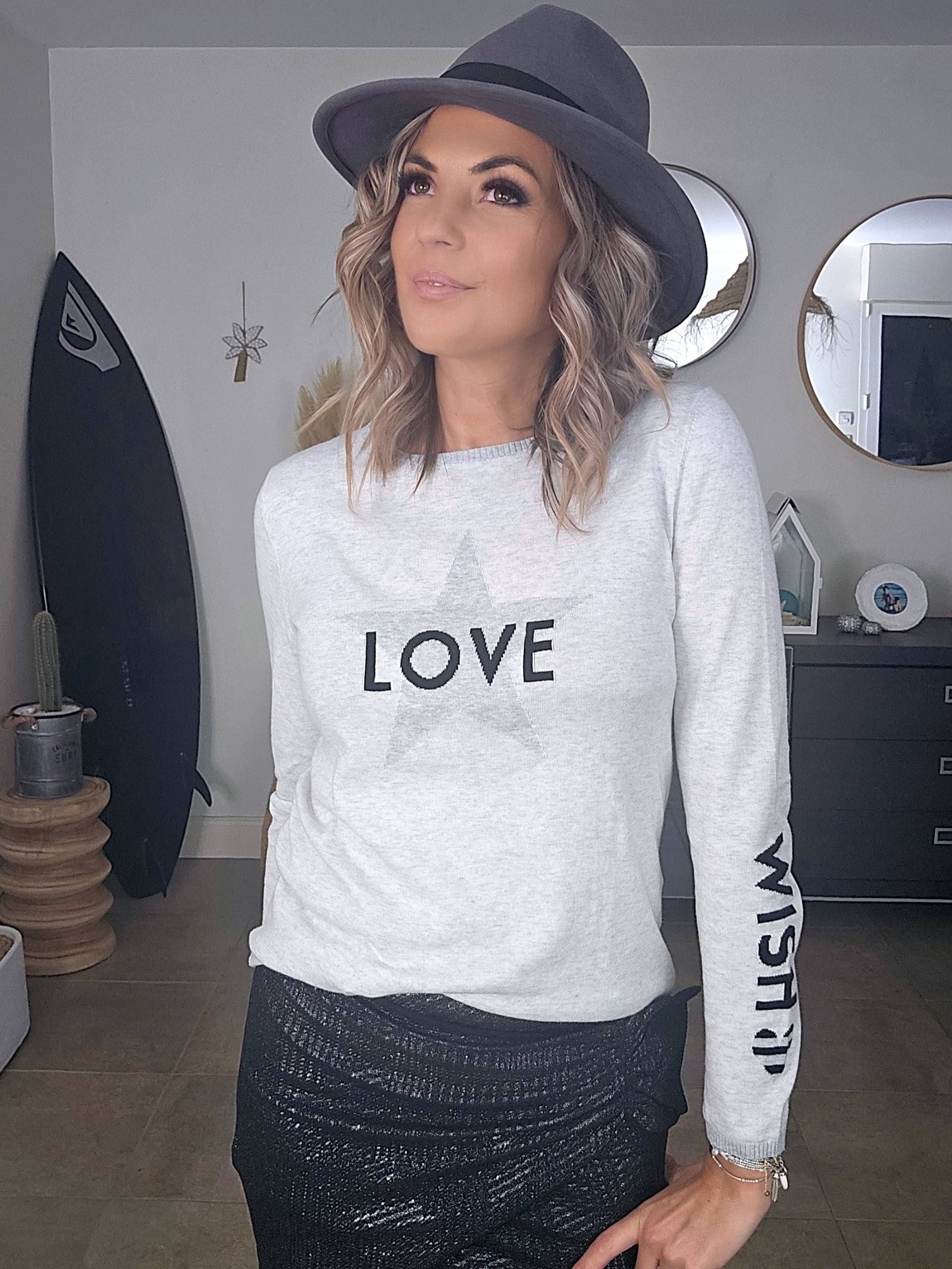 Pull à inscriptions - 𝐌𝐚𝐫𝐢𝐧𝐚𝟒𝟒𝐟𝐚𝐦𝐢𝐥𝐲
