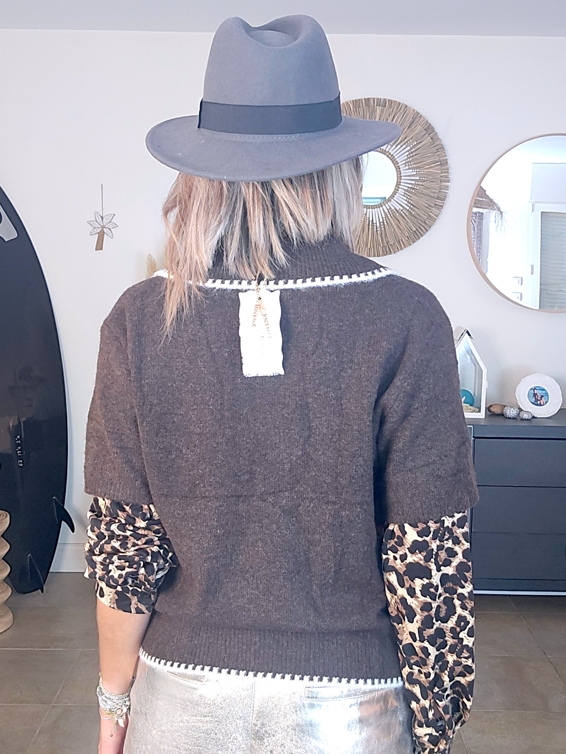 Pull chaud marron coeur léopard