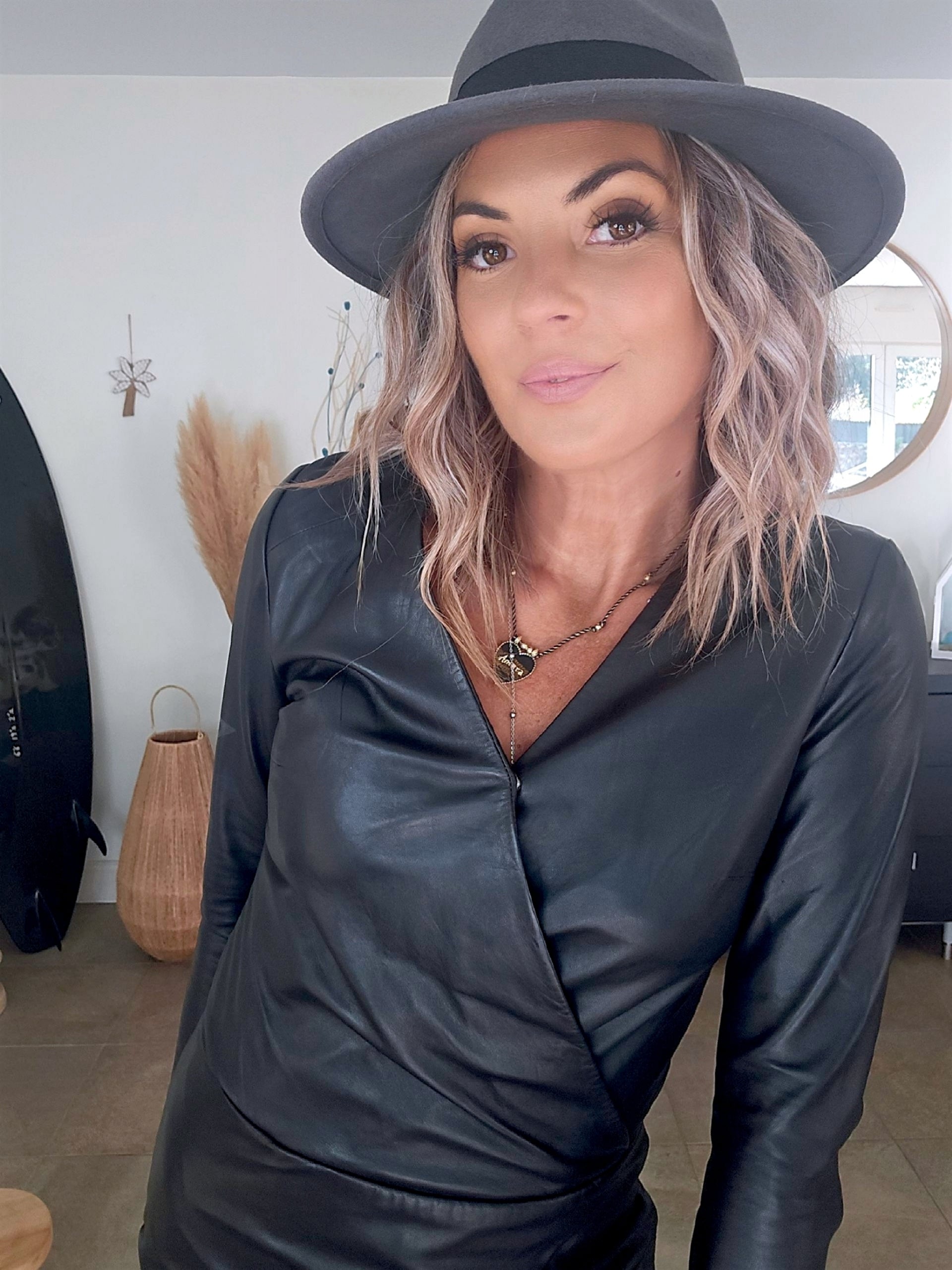 Robe portefeuille cuir noir