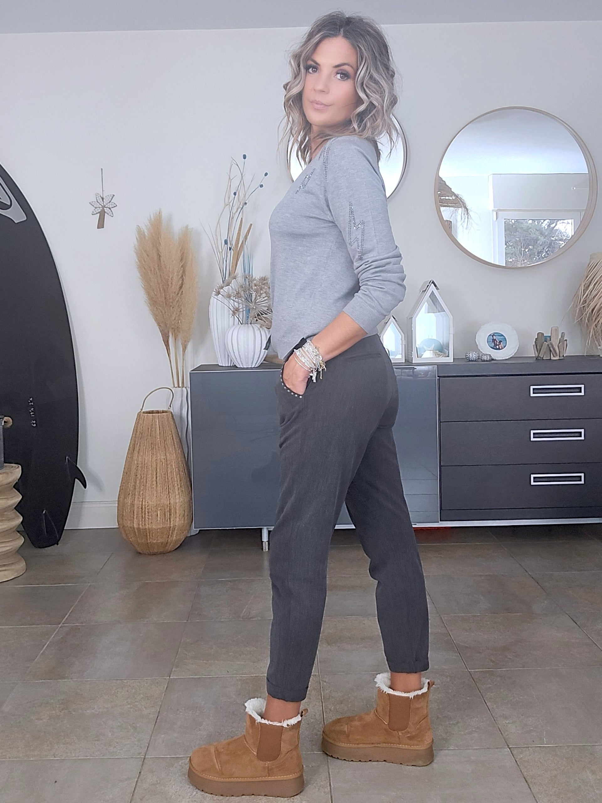 Cardigan gris éclair strass - 𝐌𝐚𝐫𝐢𝐧𝐚𝟒𝟒𝐟𝐚𝐦𝐢𝐥𝐲