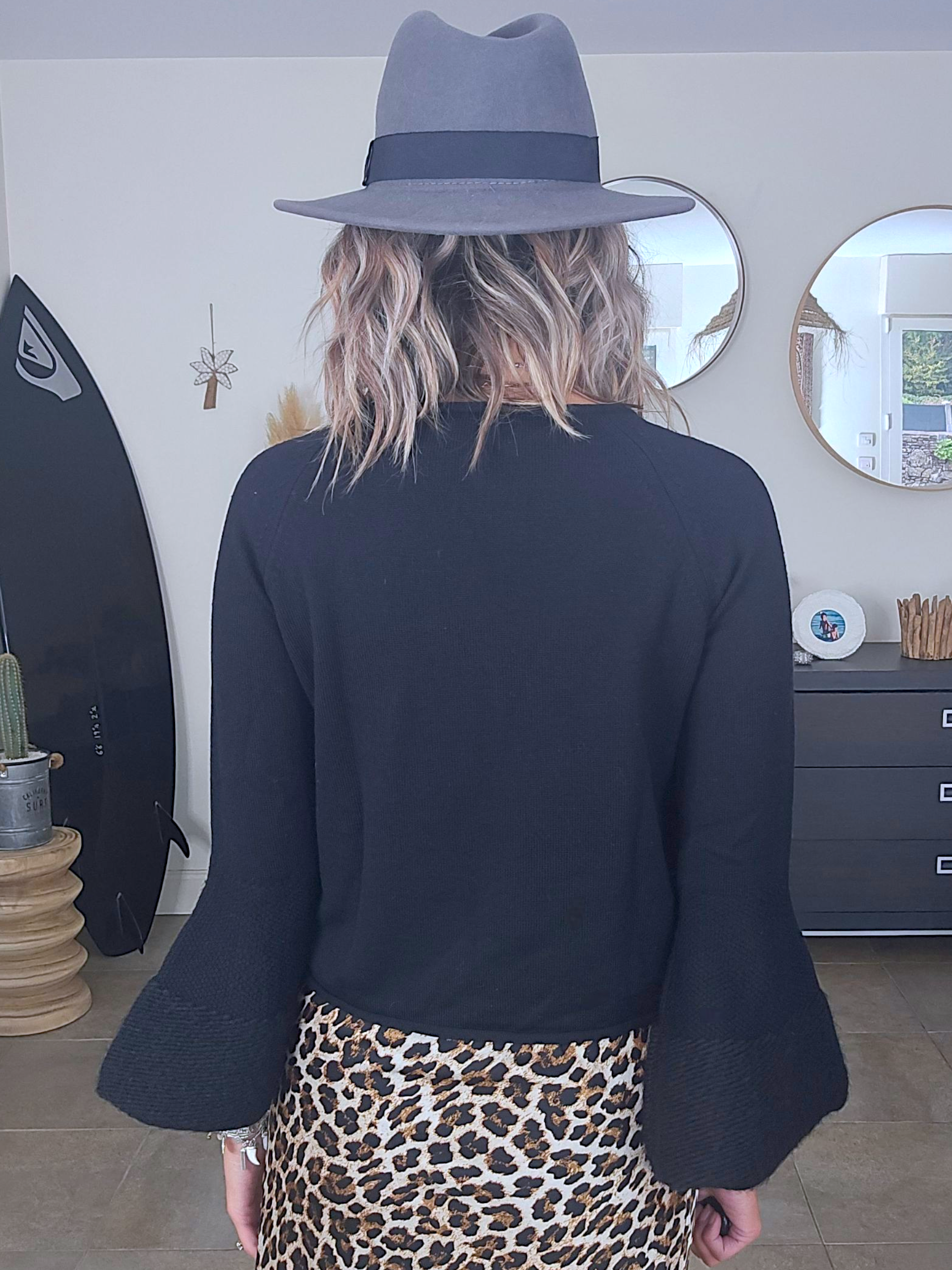 Pull noir à maille chaude - 𝐌𝐚𝐫𝐢𝐧𝐚𝟒𝟒𝐟𝐚𝐦𝐢𝐥𝐲