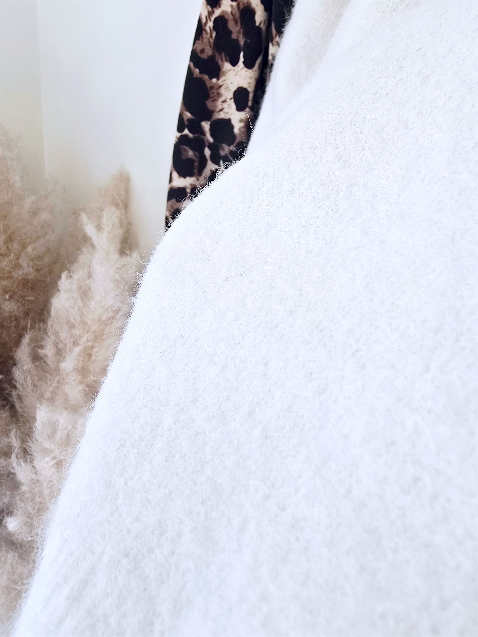 Pull chaud amour léopard