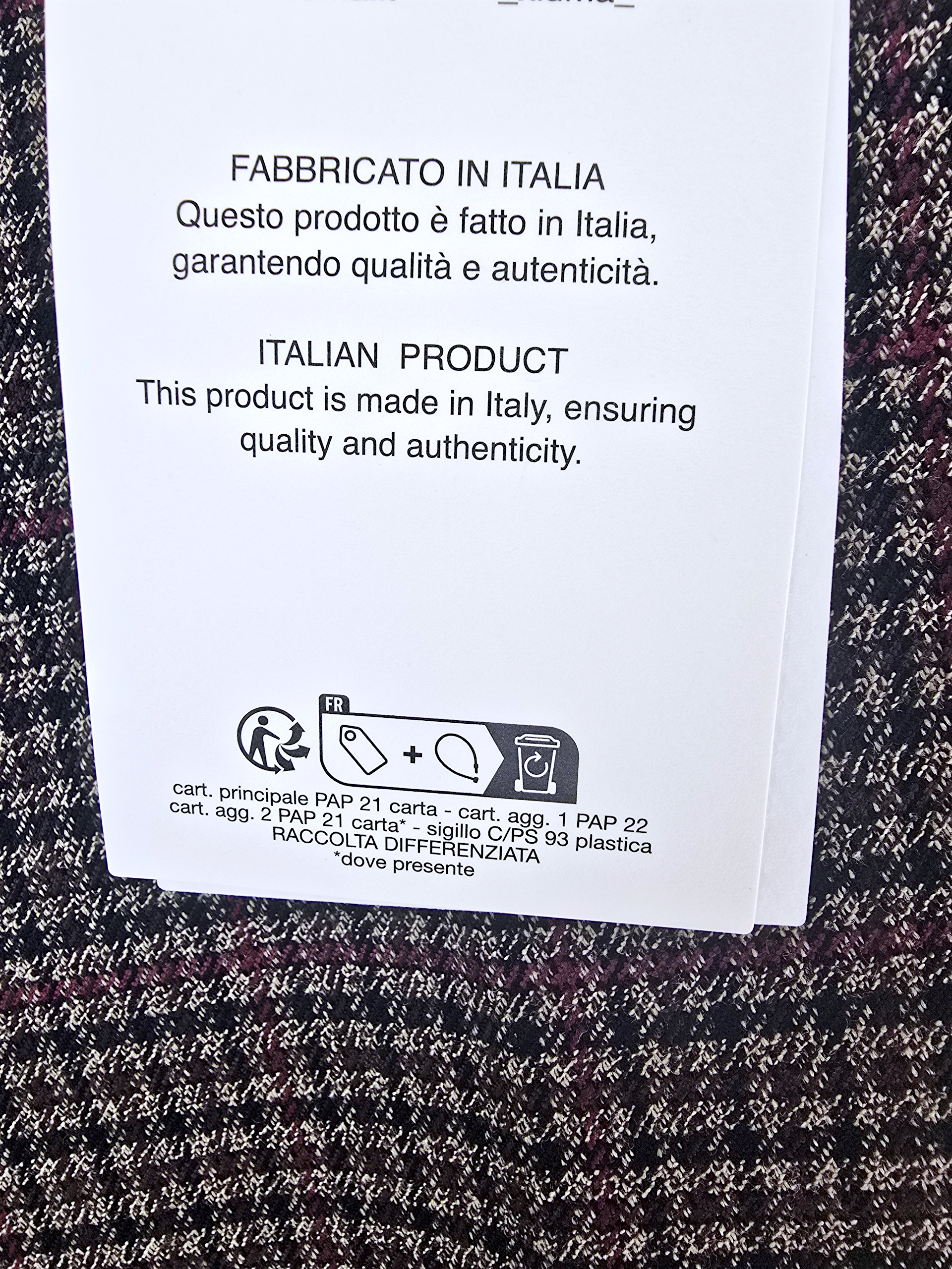 Pantalon marron imprimé pied-de-poule.