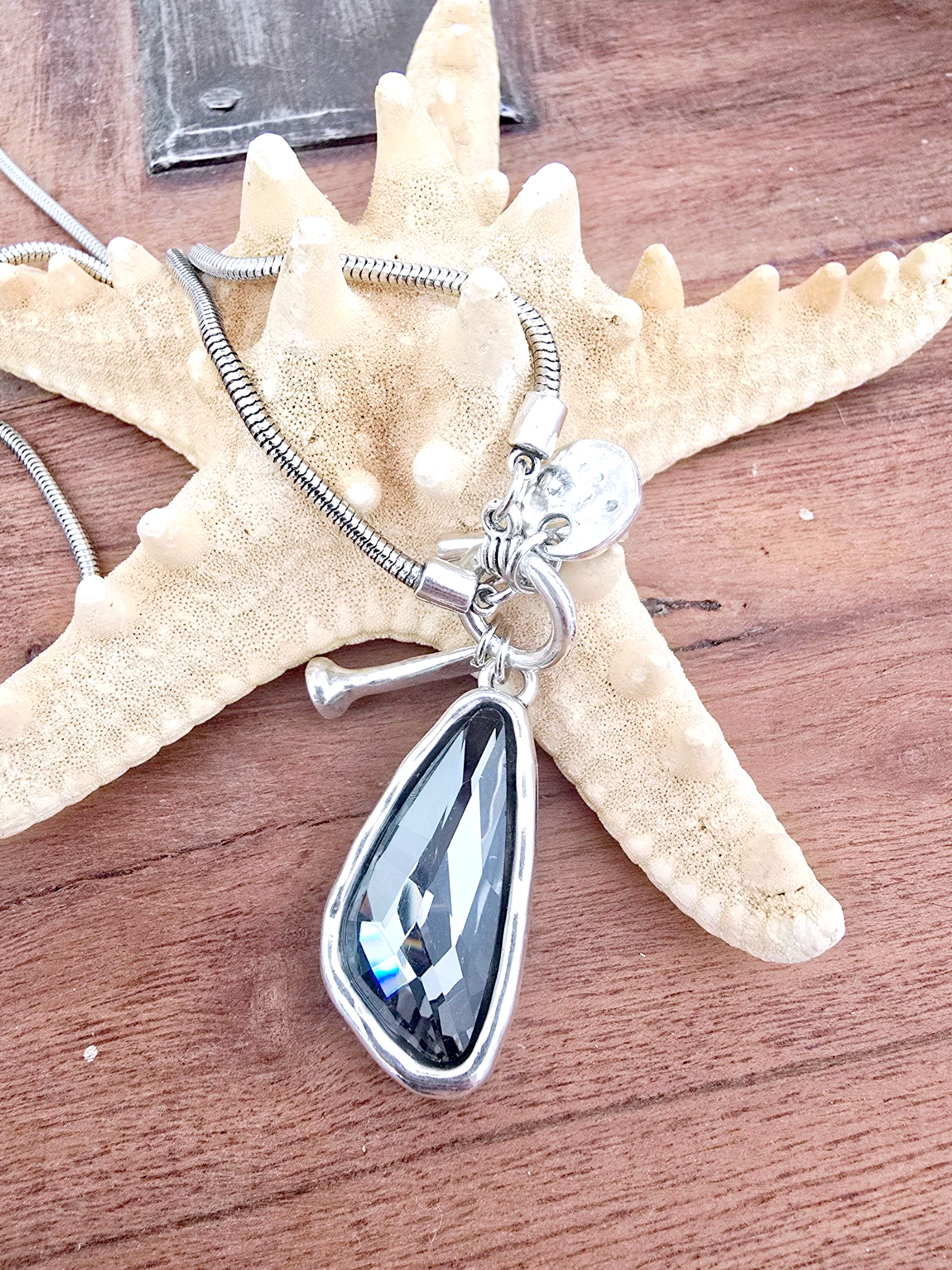 Sautoir pierre en goutte