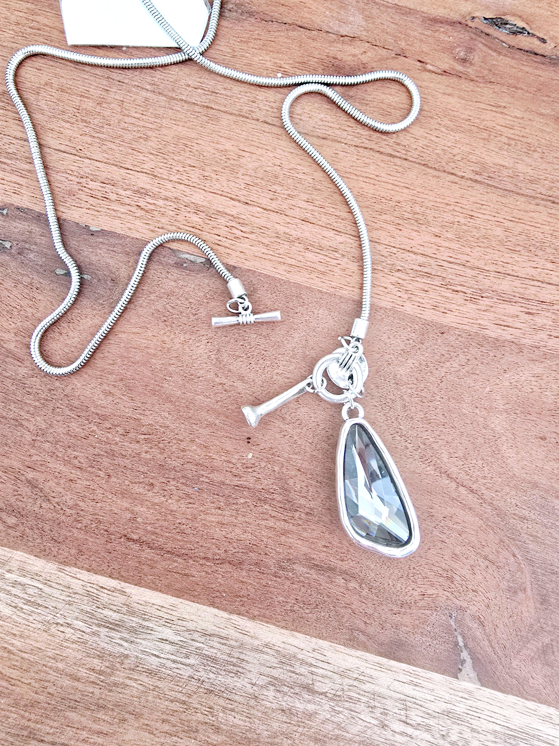 Sautoir pierre en goutte