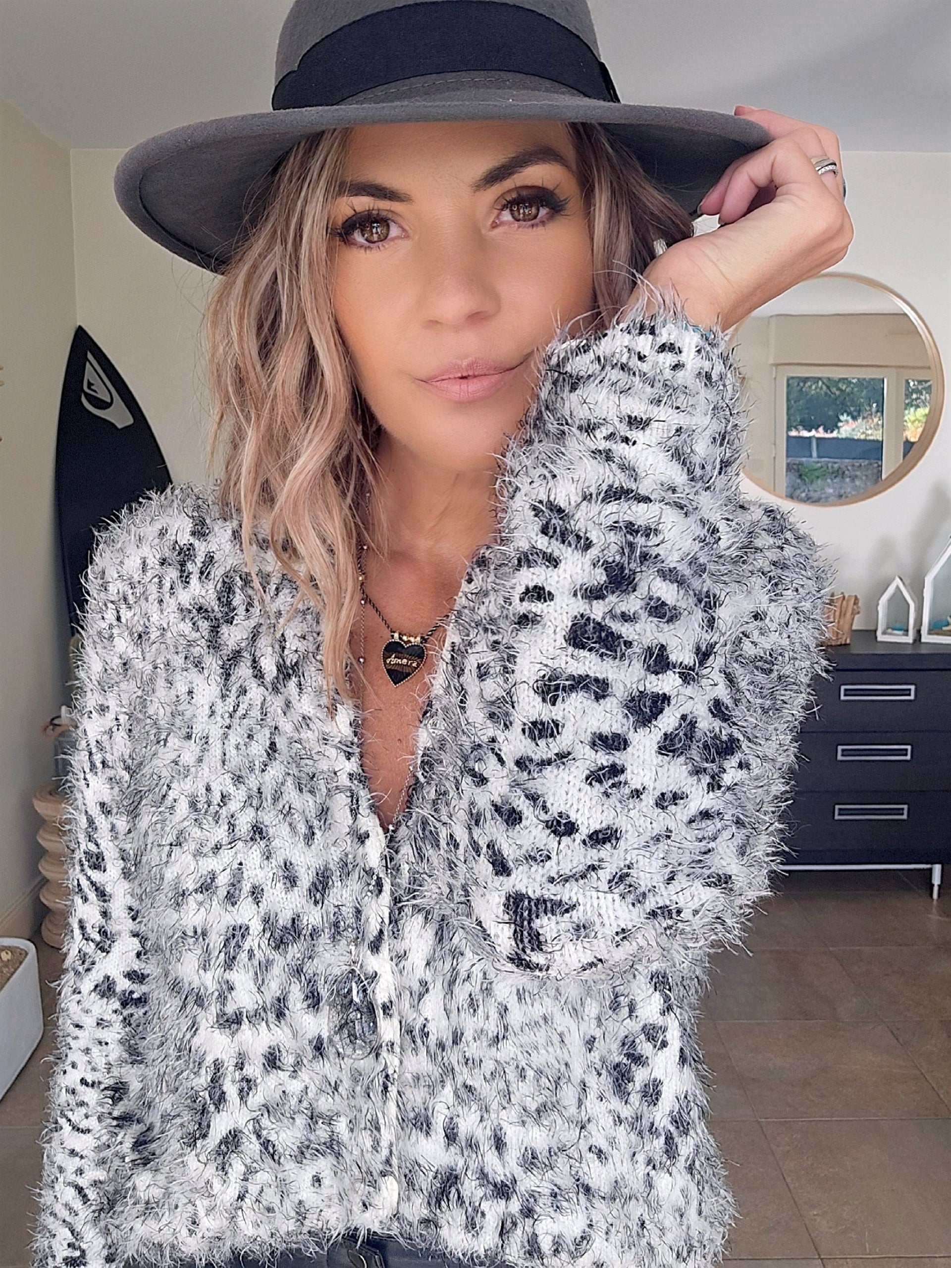 Cardigan léopard noir et blanc