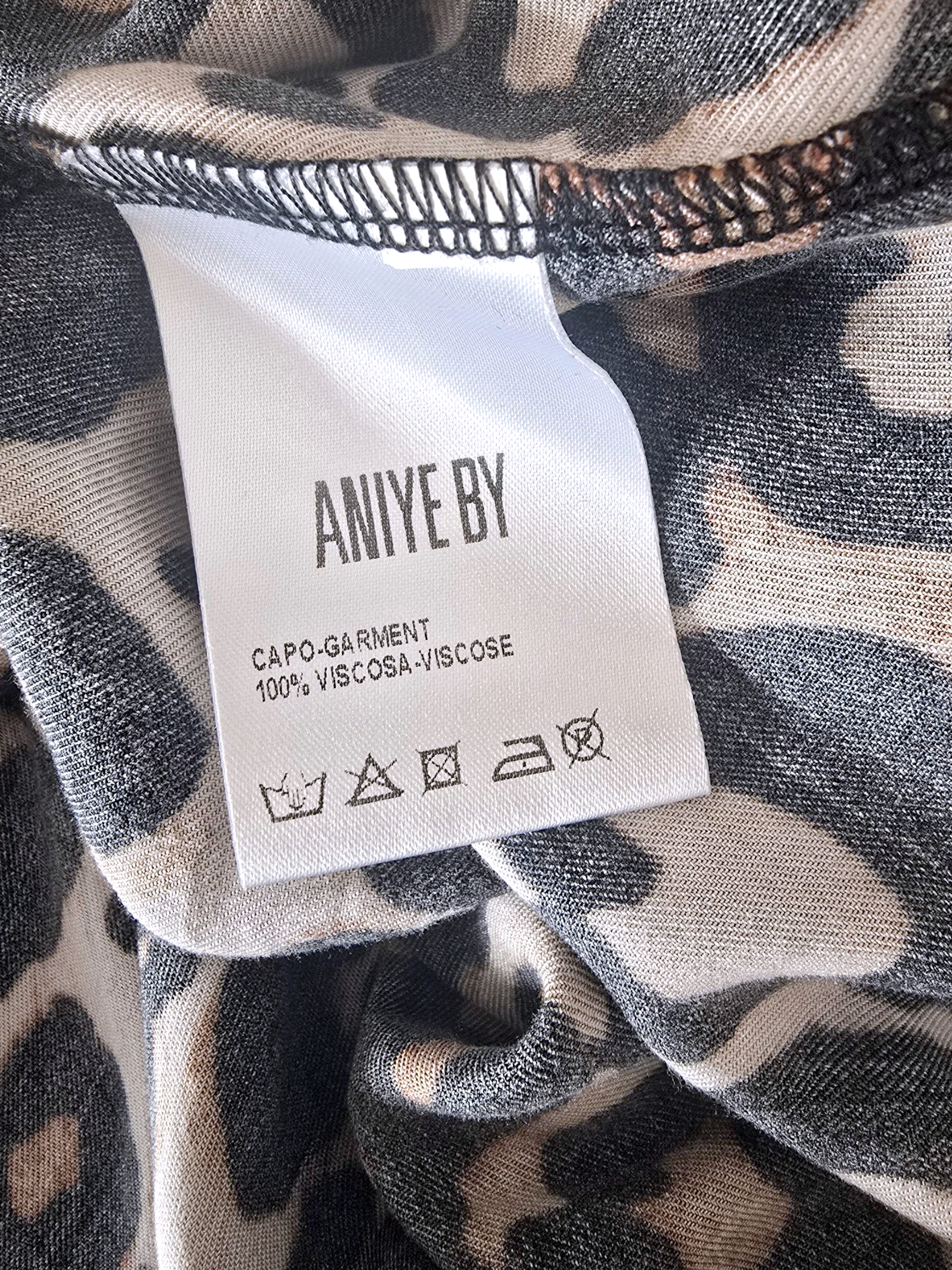 Robe léopard avec ceinture