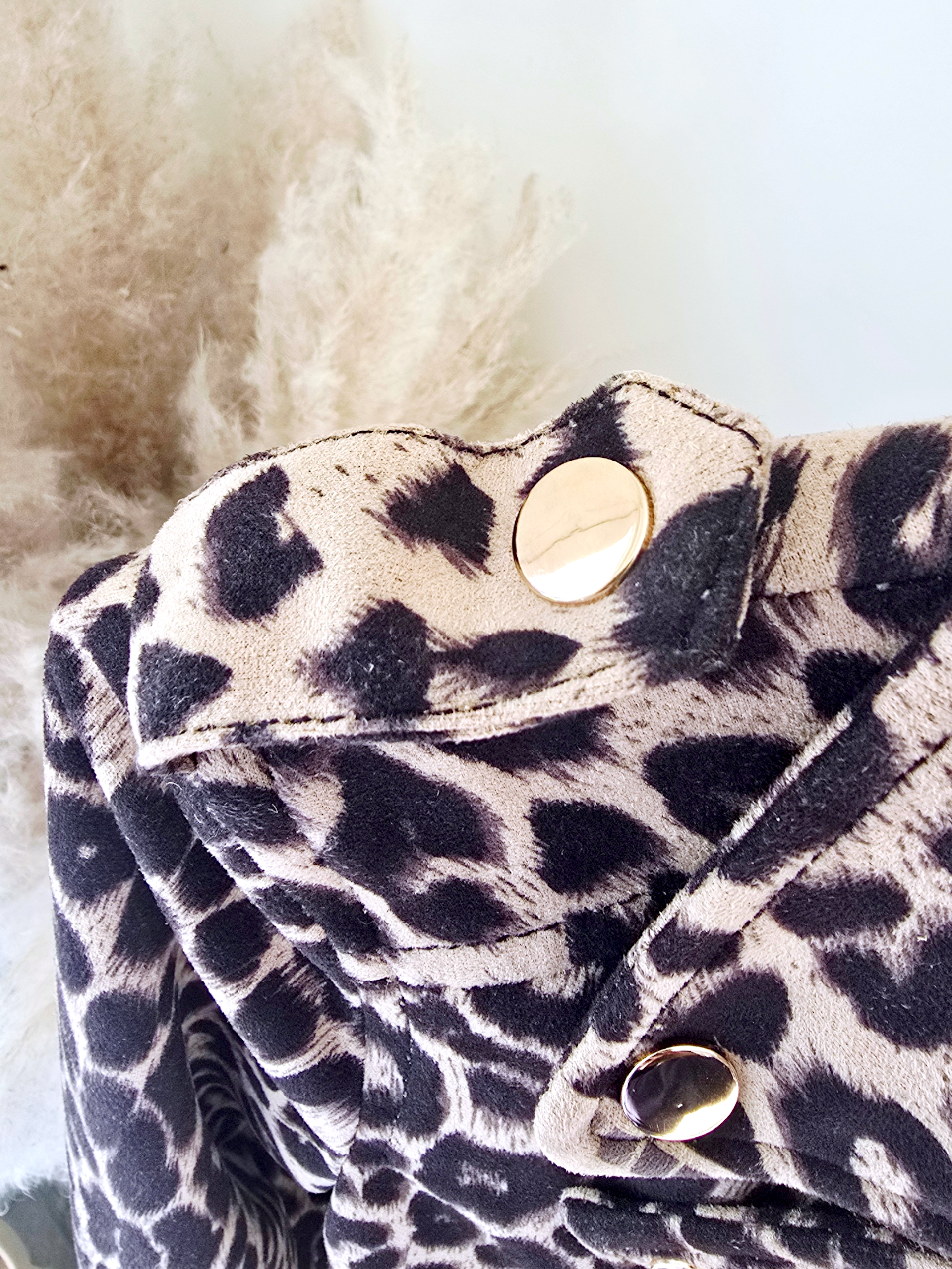 Perfecto suédine à imprimé léopard