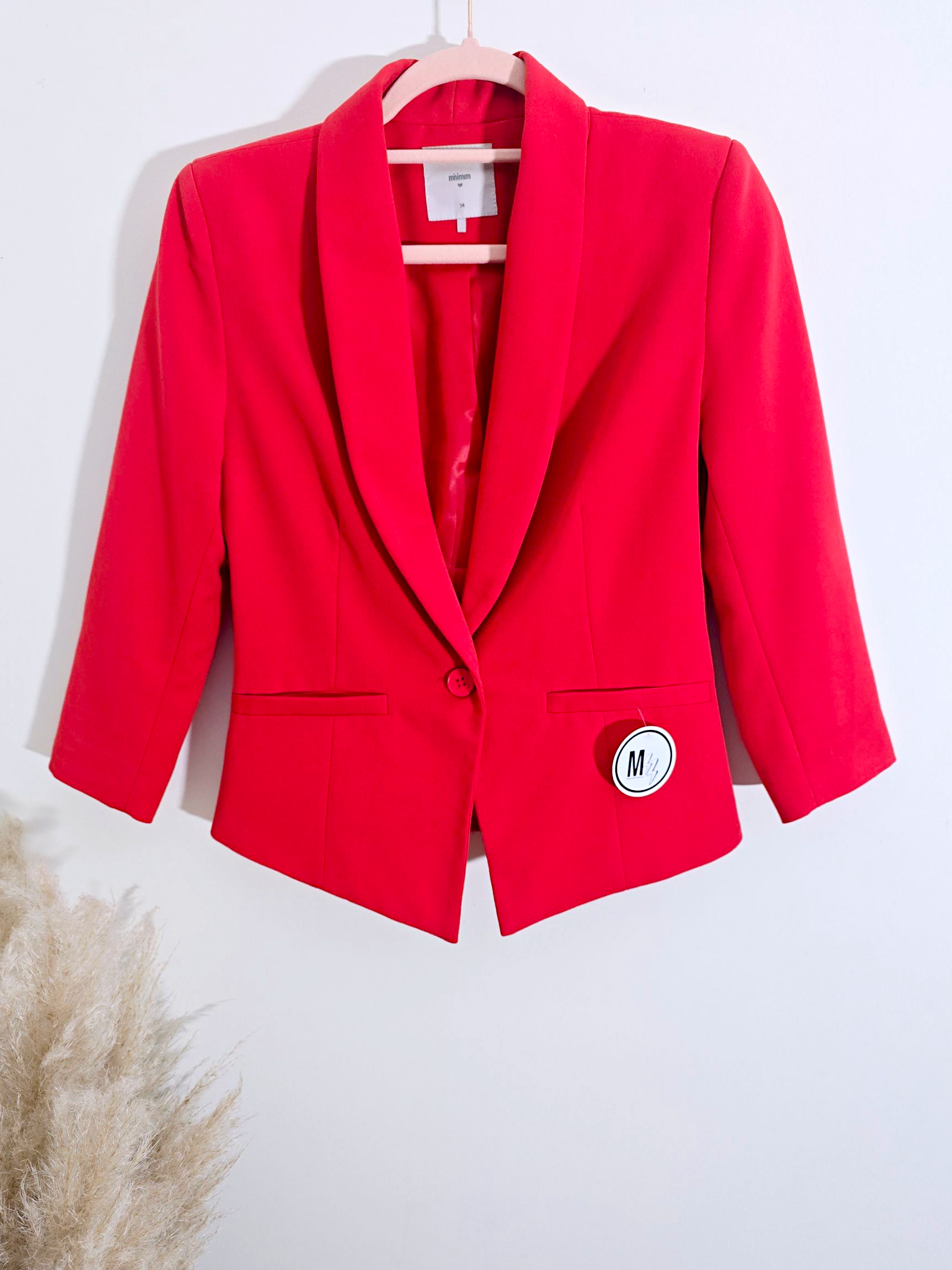 Veste cintrée rouge