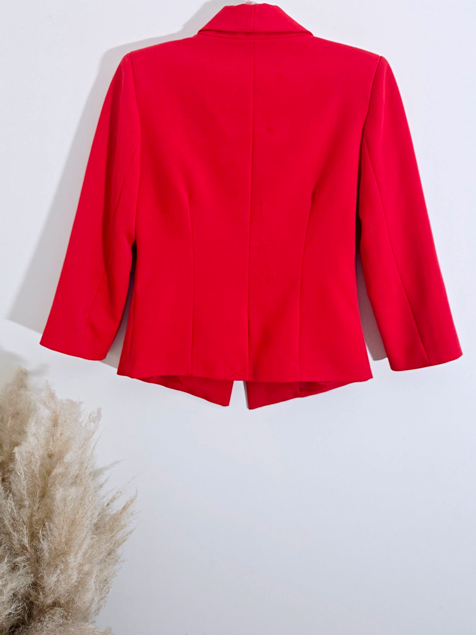 Veste cintrée rouge