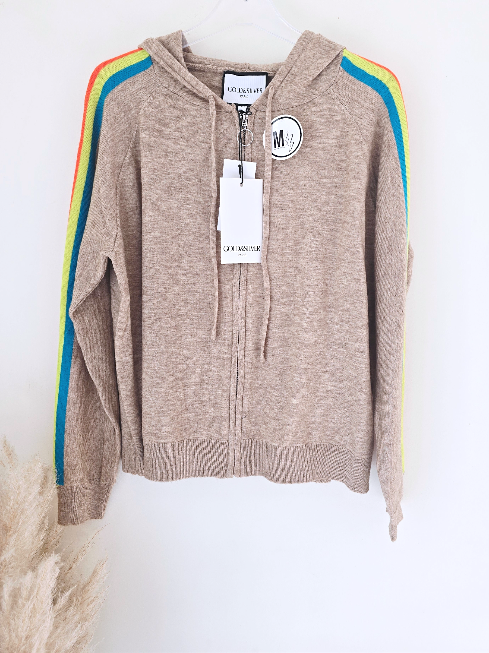 Cardigan à capuche à bandes fluo.