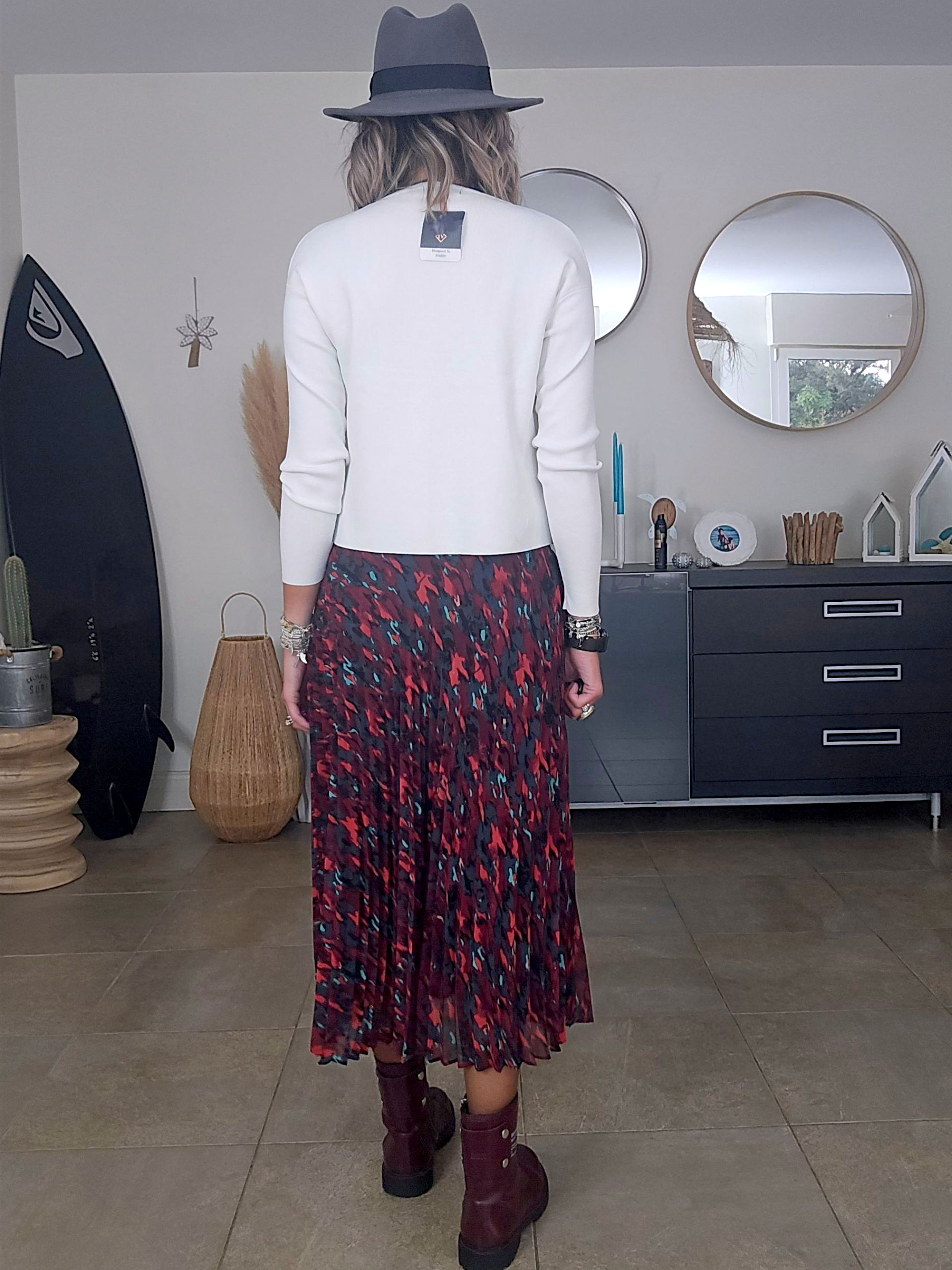 Pull blanc écussons