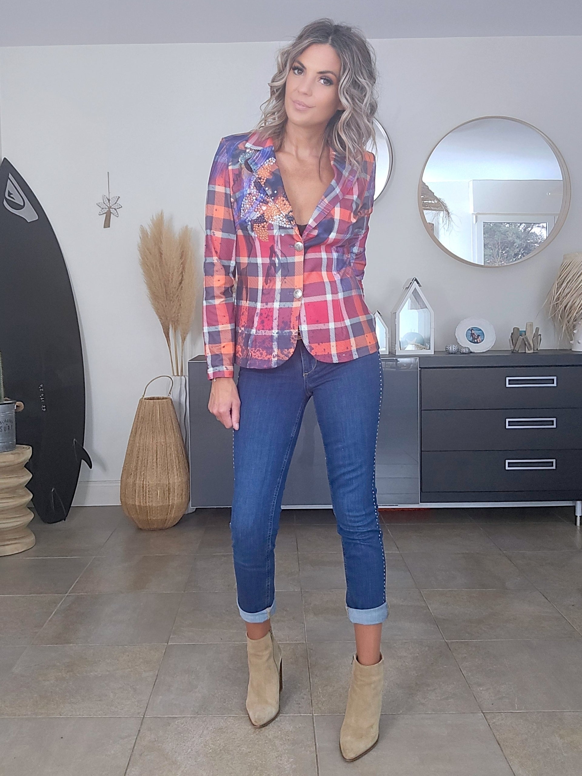 Veste cintrée à carreaux et strass - 𝐌𝐚𝐫𝐢𝐧𝐚𝟒𝟒𝐟𝐚𝐦𝐢𝐥𝐲