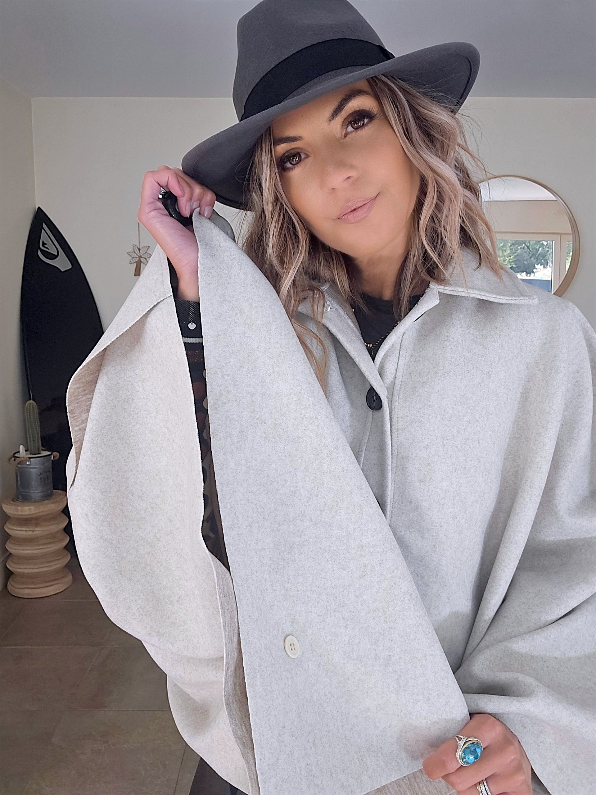 Manteau cape écru chiné