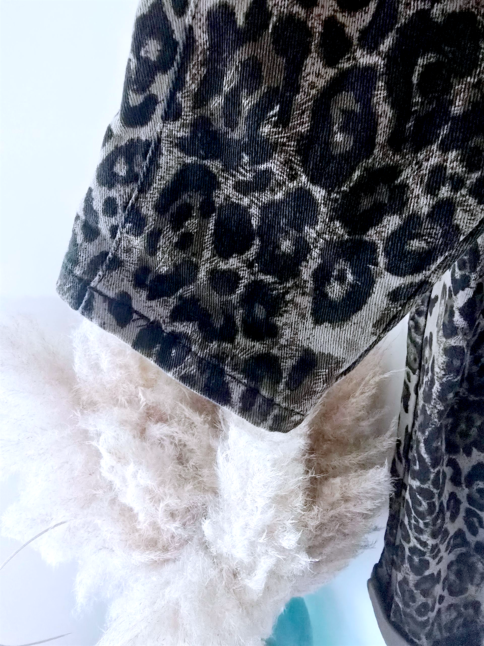 Pantalon jeeging léopard kaki