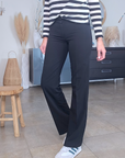 Pantalon chic noir à jambes larges