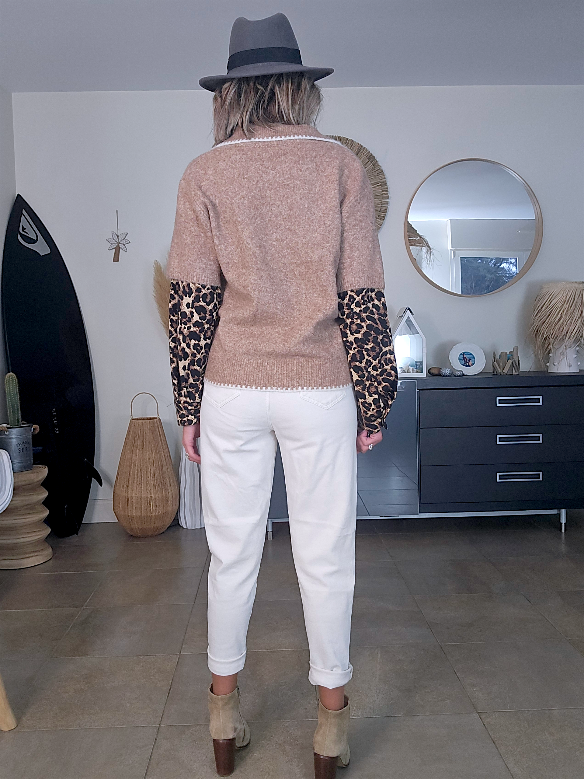 Pull beige chaud amour léopard