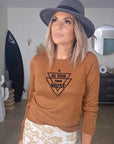 Pull bronze à inscriptions
