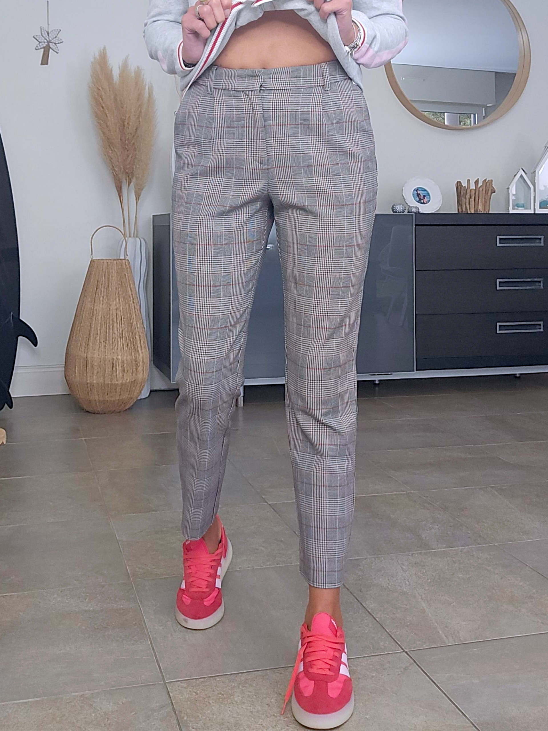 Pantalon chic à carreaux
