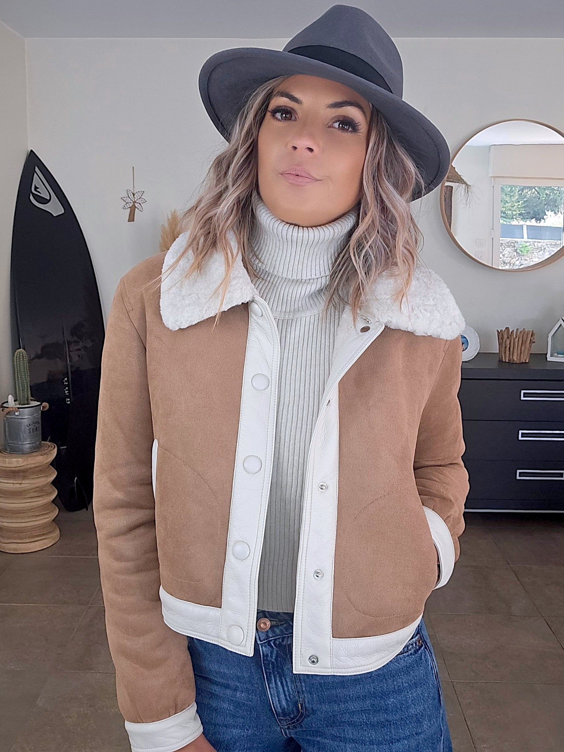 Pull col roulé cachemire beige