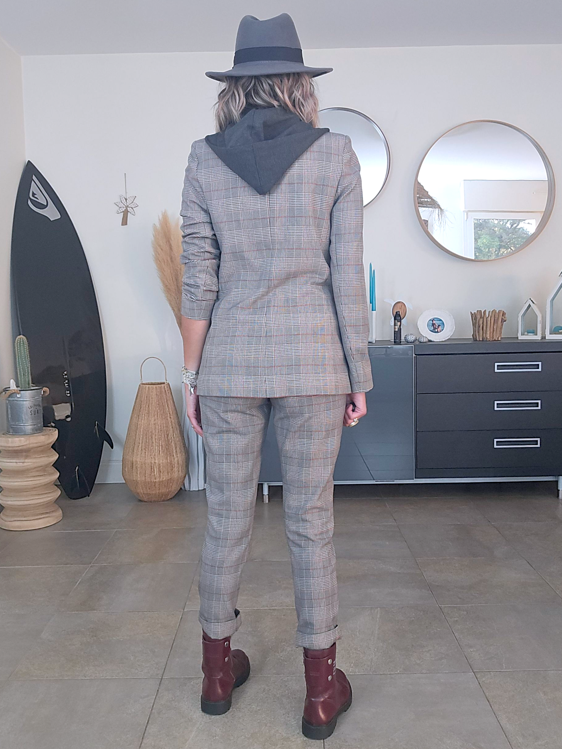 Pantalon chic à carreaux