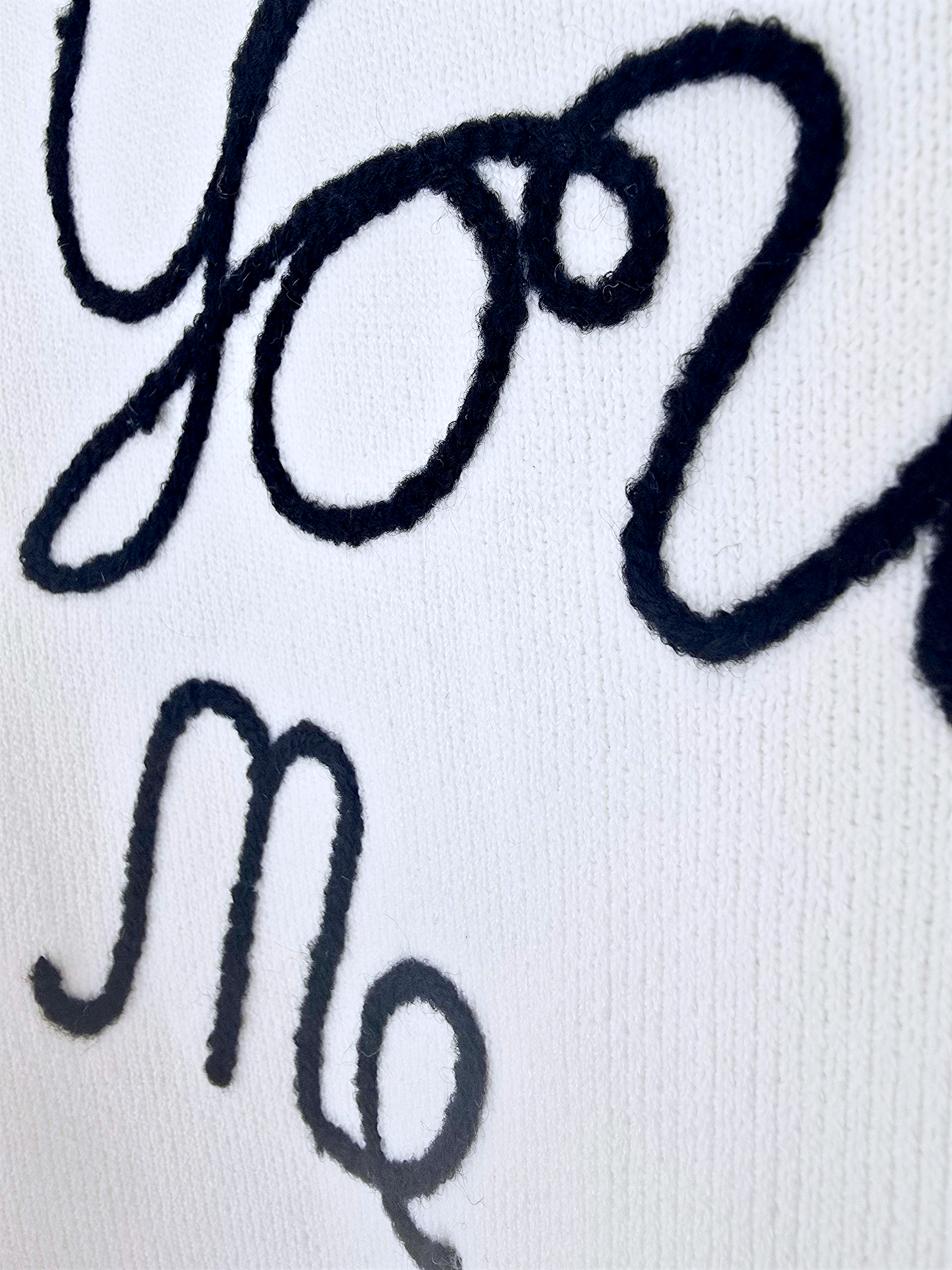 Pull blanc écussons