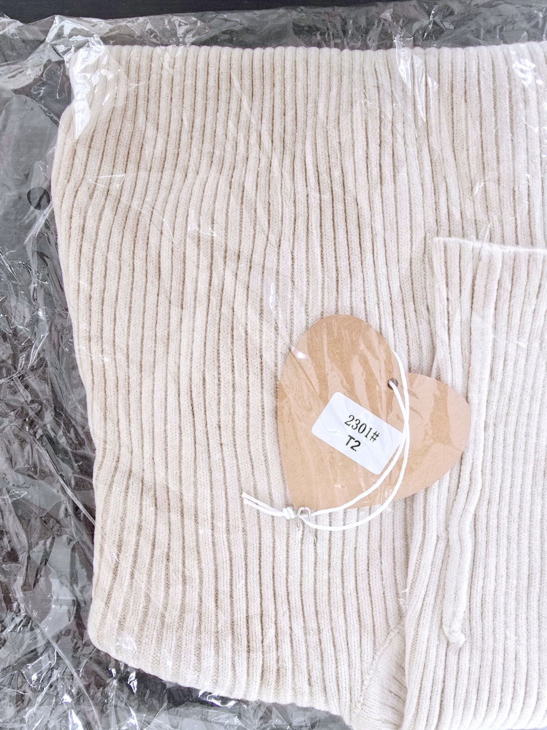 Pull col roulé cachemire beige