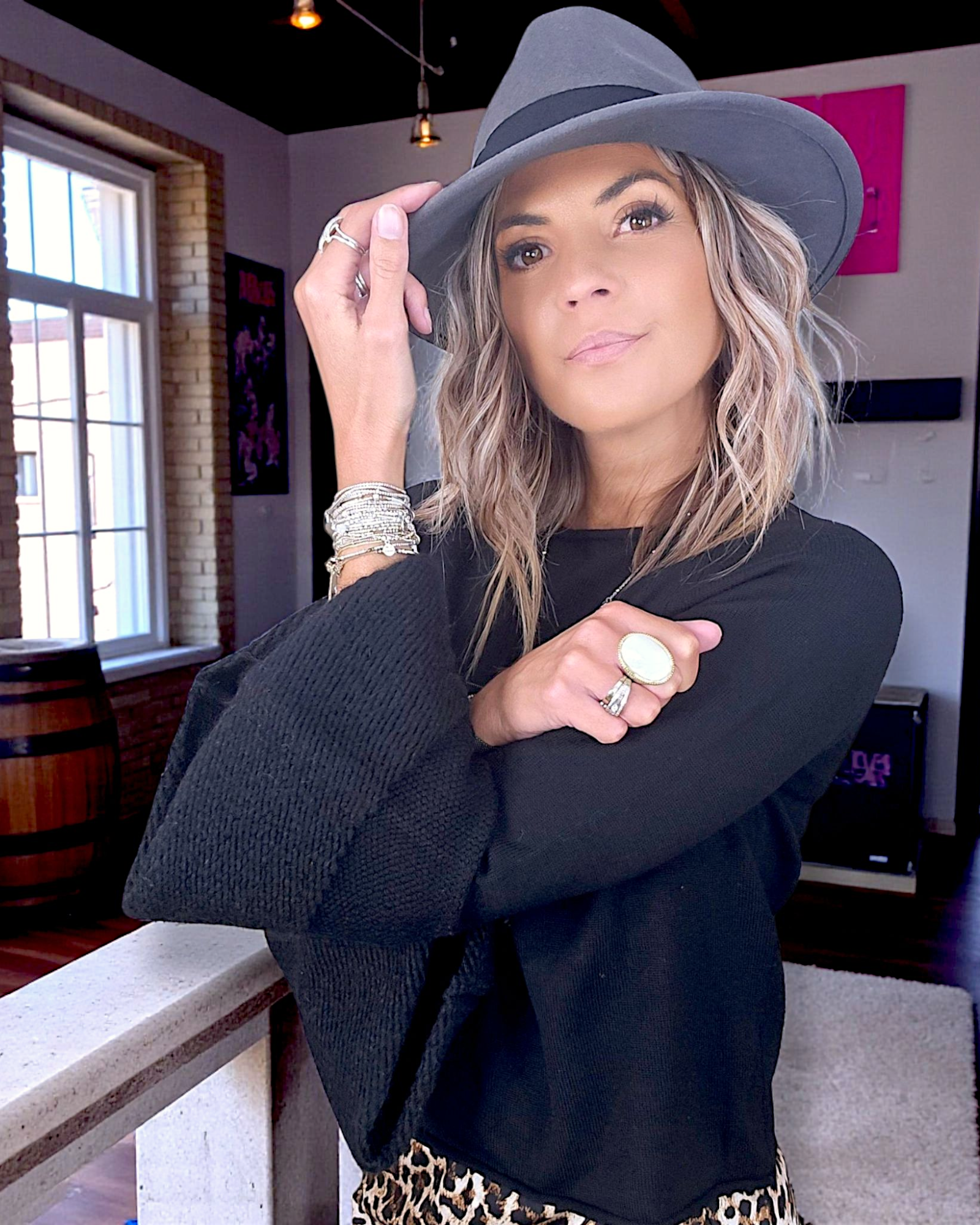 Pull noir à maille chaude - 𝐌𝐚𝐫𝐢𝐧𝐚𝟒𝟒𝐟𝐚𝐦𝐢𝐥𝐲